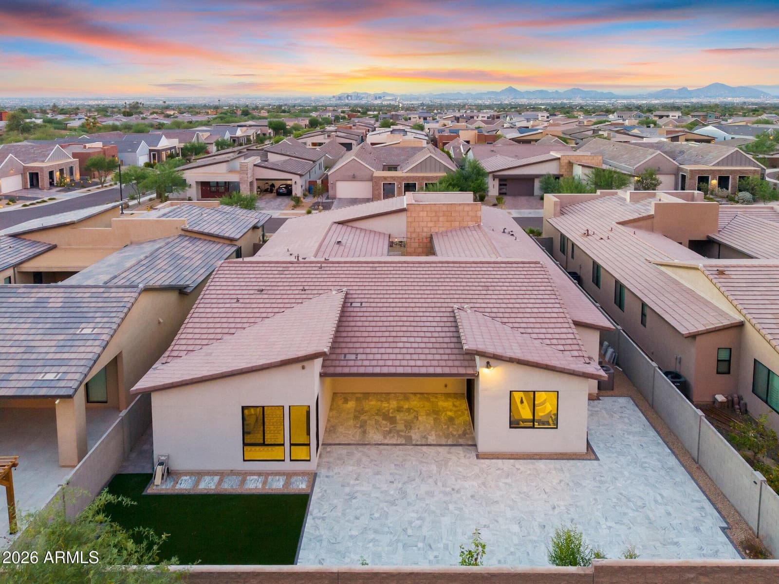 719 E Summerside Road, Phoenix, AZ 85042 — photo 37 of 39