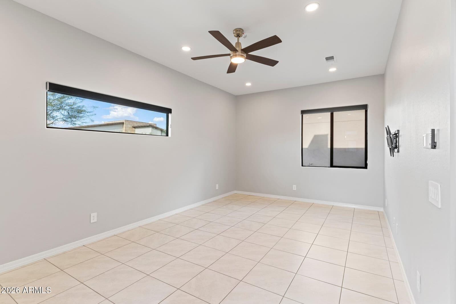 719 E Summerside Road, Phoenix, AZ 85042 — photo 25 of 39