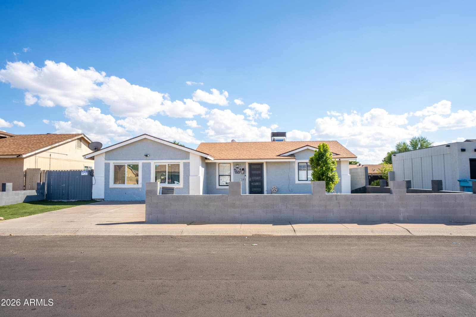 7139 W Earll Drive, Phoenix, AZ 85033 — photo 3 of 43