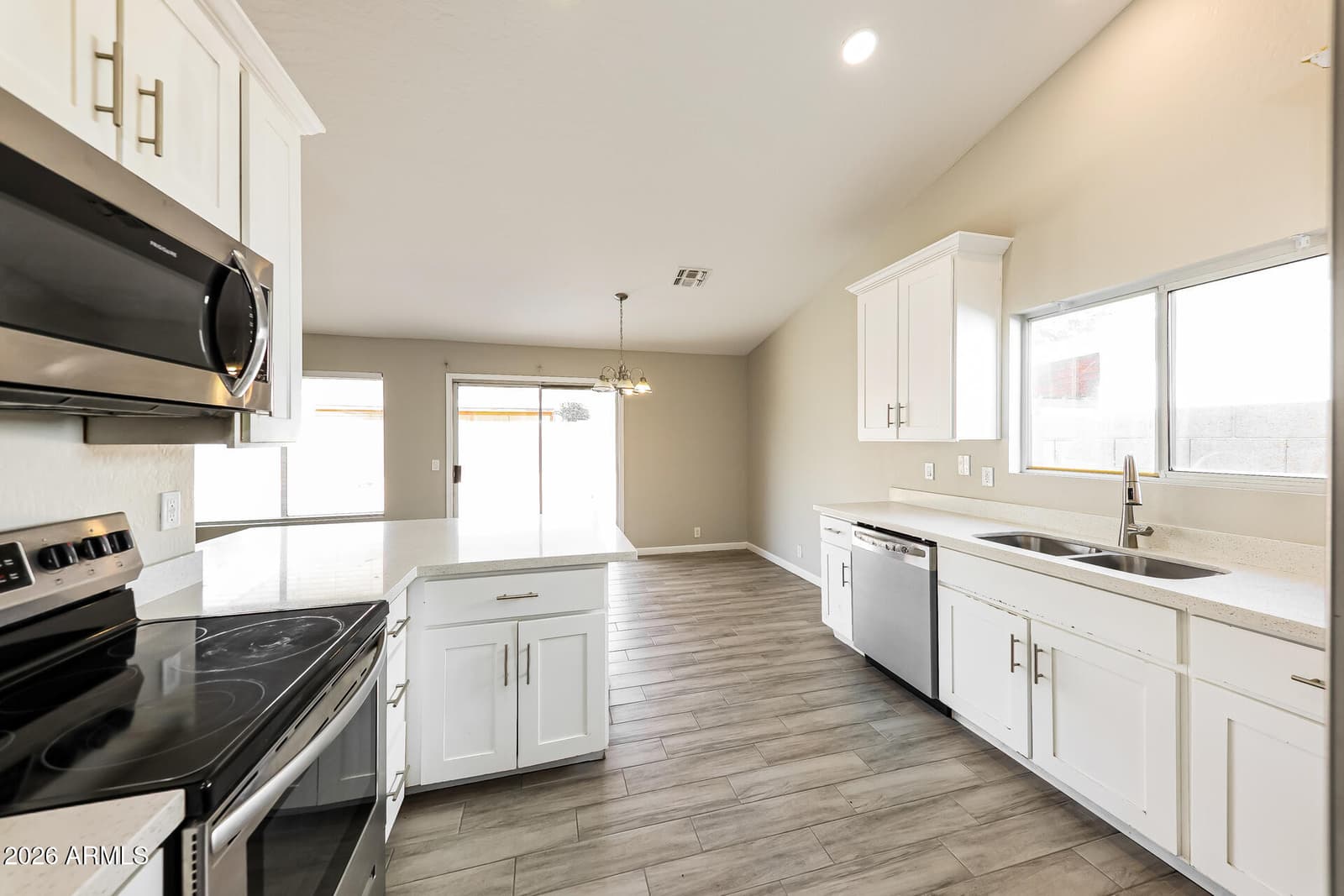 1706 W Ironwood Drive, Phoenix, AZ 85021 — photo 10 of 21
