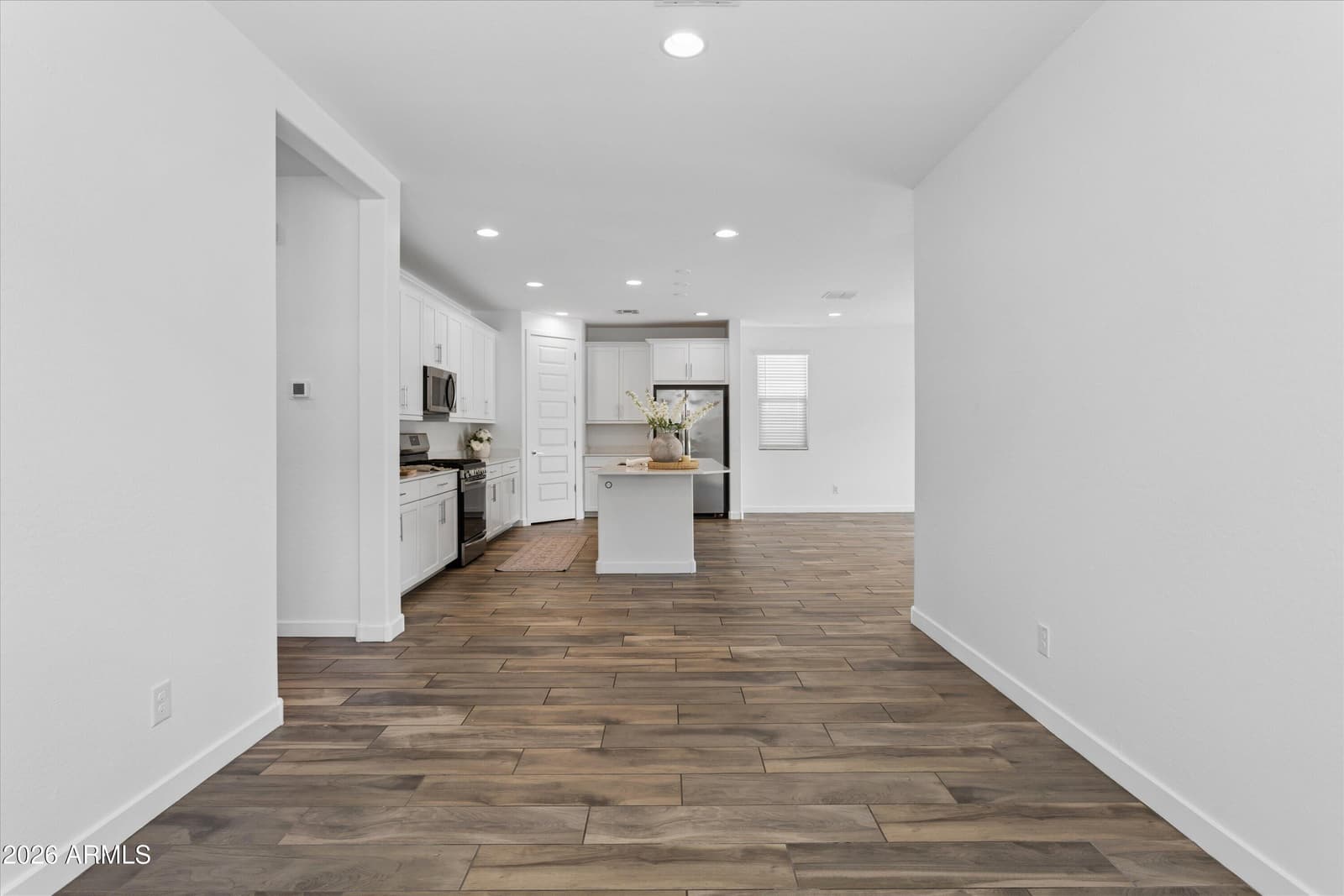 2531 W Hidalgo Avenue, Phoenix, AZ 85041 — photo 7 of 40