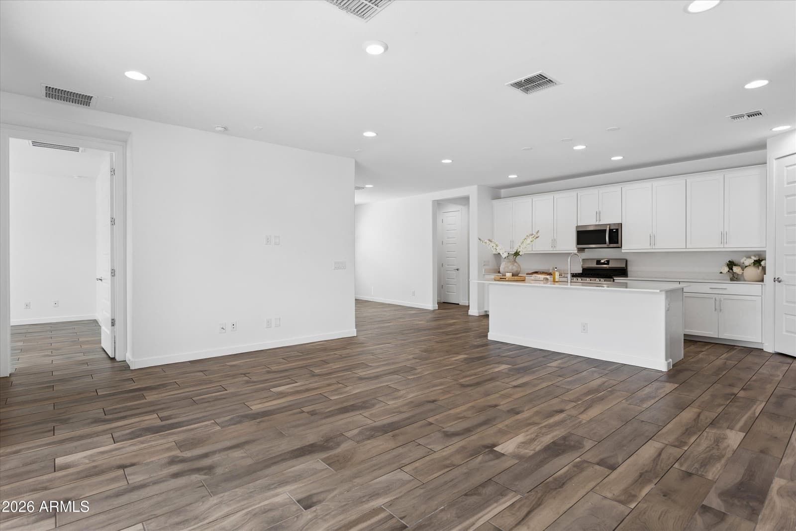 2531 W Hidalgo Avenue, Phoenix, AZ 85041 — photo 9 of 40