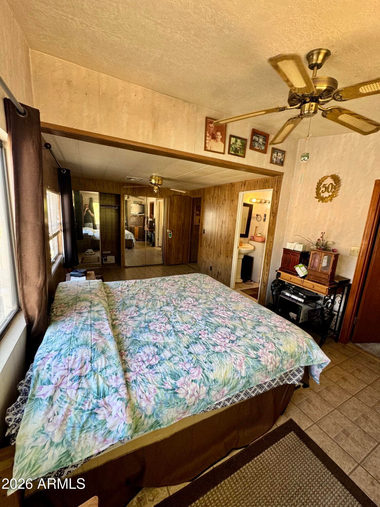 18233 S John Fry Avenue, Peeples Valley, AZ 86332 — photo 14 of 34