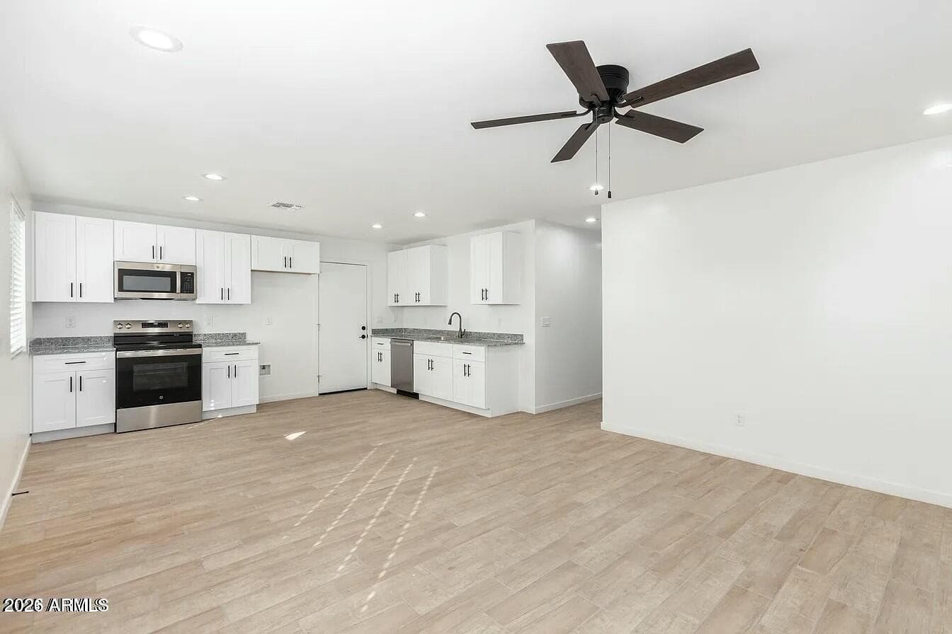 428 S 97th Place, Mesa, AZ 85208 — photo 5 of 16