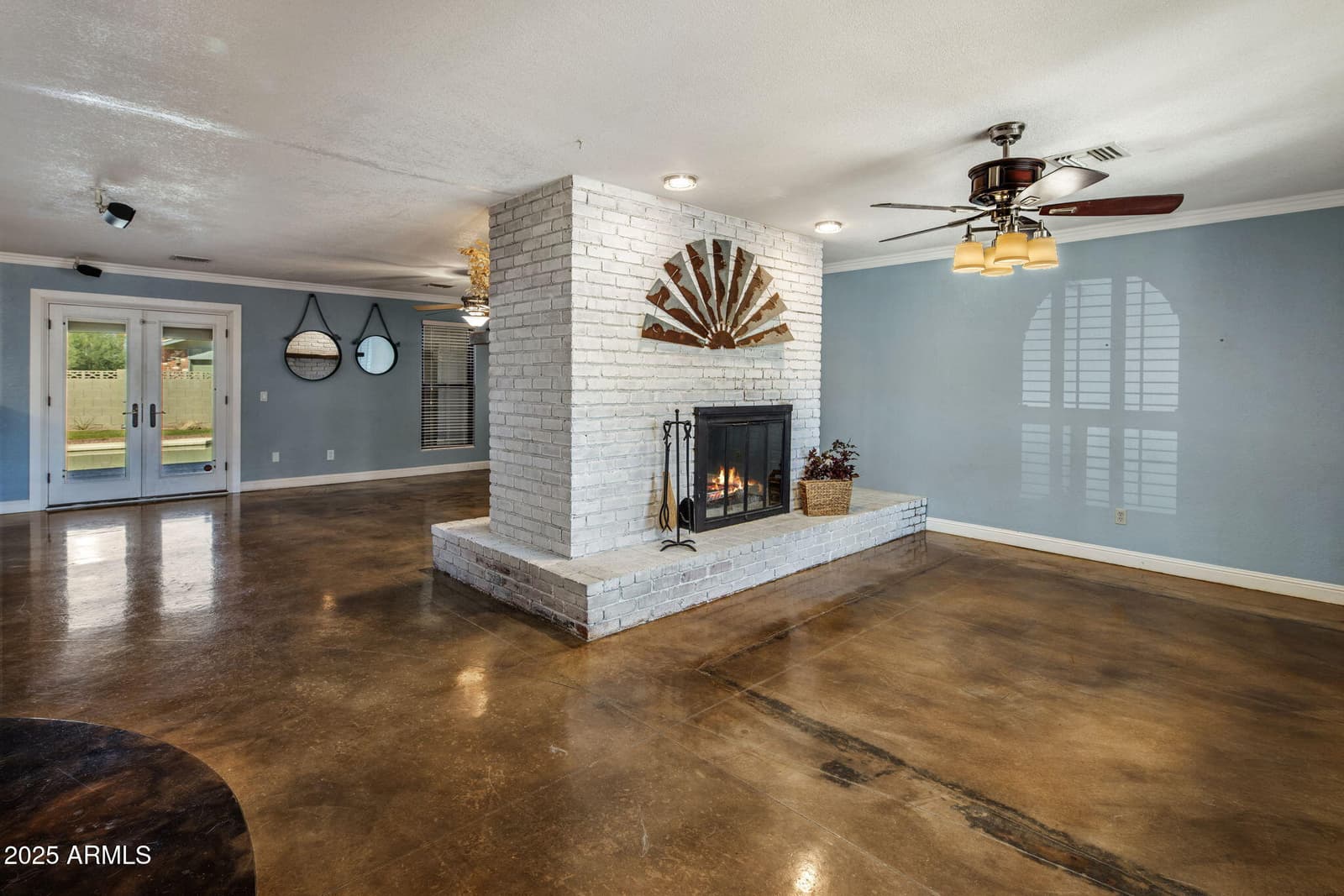 852 W Caribbean Lane, Phoenix, AZ 85023 — photo 5 of 34