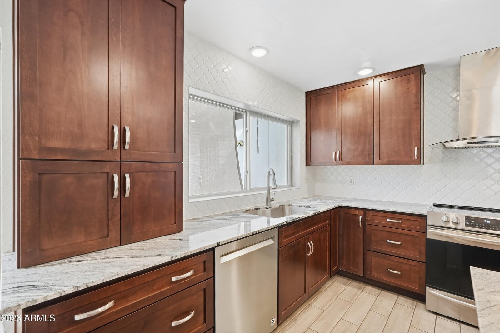 2901 W Kathleen Road, Phoenix, AZ 85053 — photo 14 of 41
