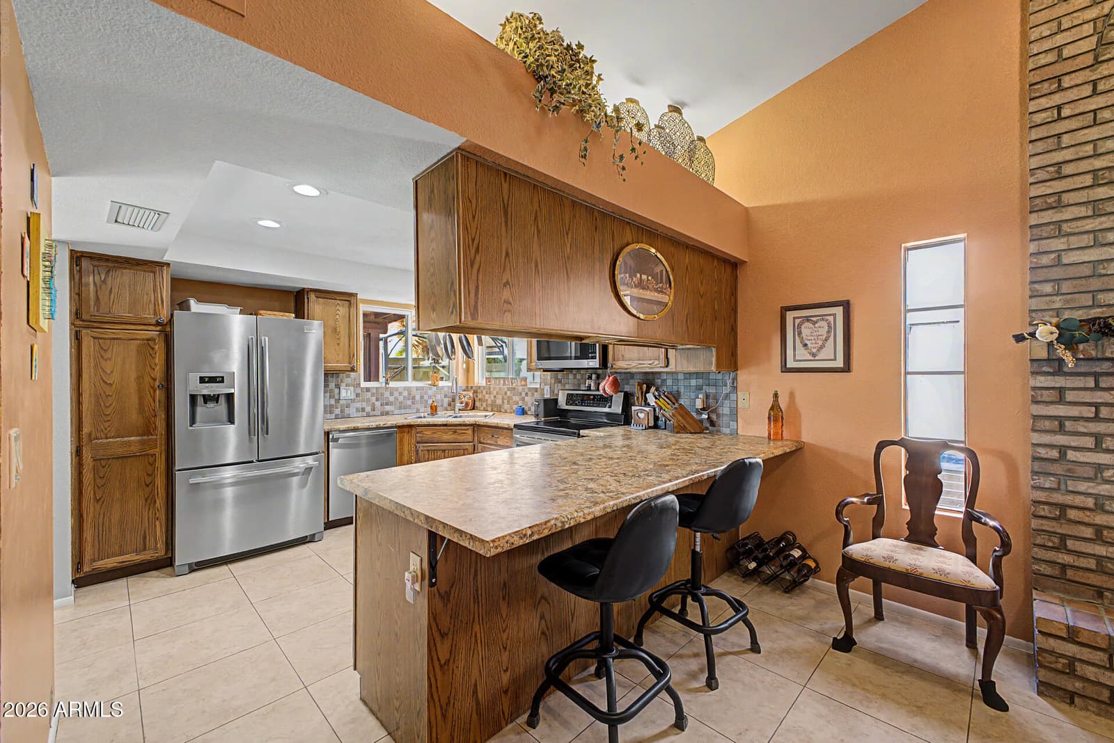 10416 N 63rd Avenue, Glendale, AZ 85302 — photo 11 of 27