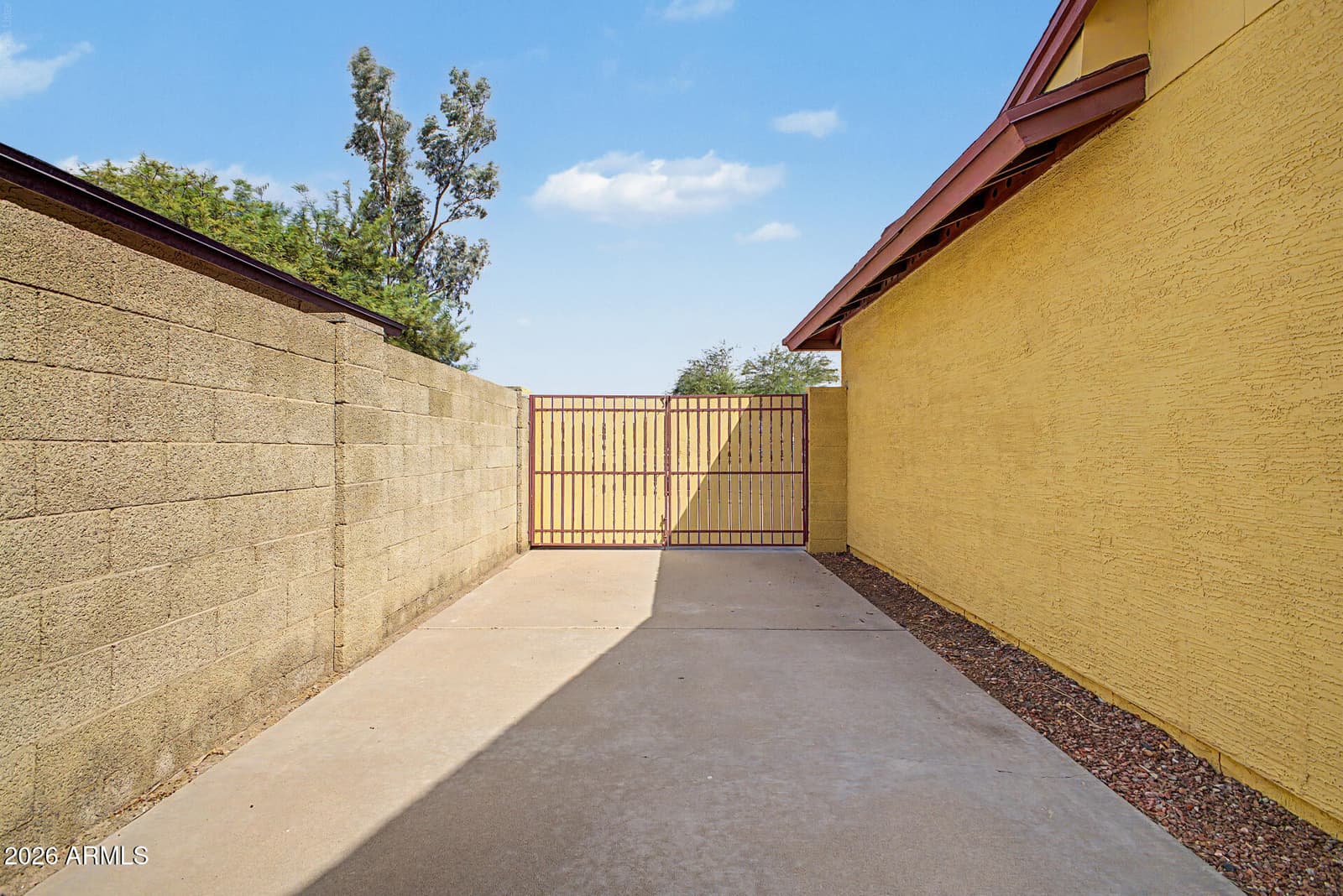 10416 N 63rd Avenue, Glendale, AZ 85302 — photo 26 of 27