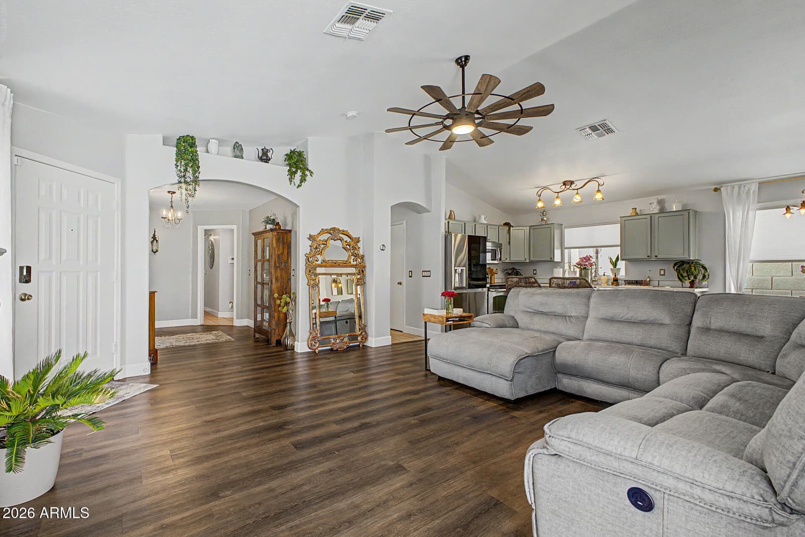 3210 E Kristal Way, Phoenix, AZ 85050 — photo 7 of 26