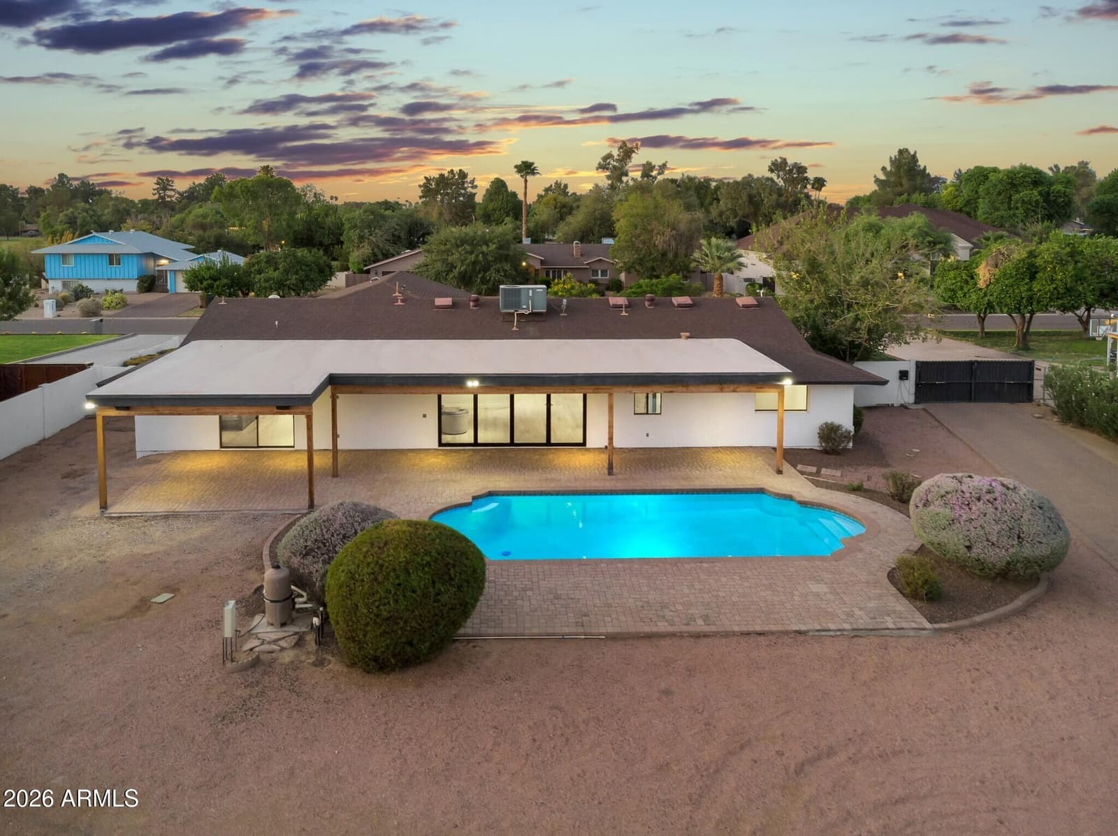 5211 E Windrose Drive, Scottsdale, AZ 85254 — photo 9 of 88