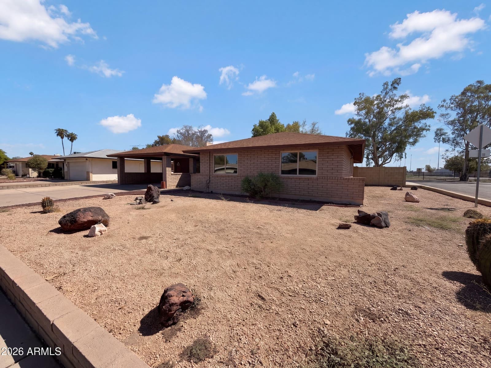 8301 N 47th Drive, Glendale, AZ 85302 — photo 7 of 34