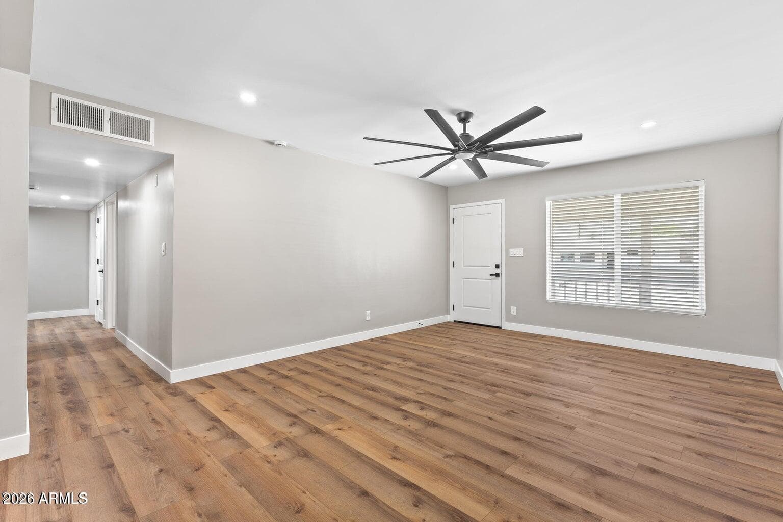 724 W Missouri Avenue, Phoenix, AZ 85013 — photo 5 of 31