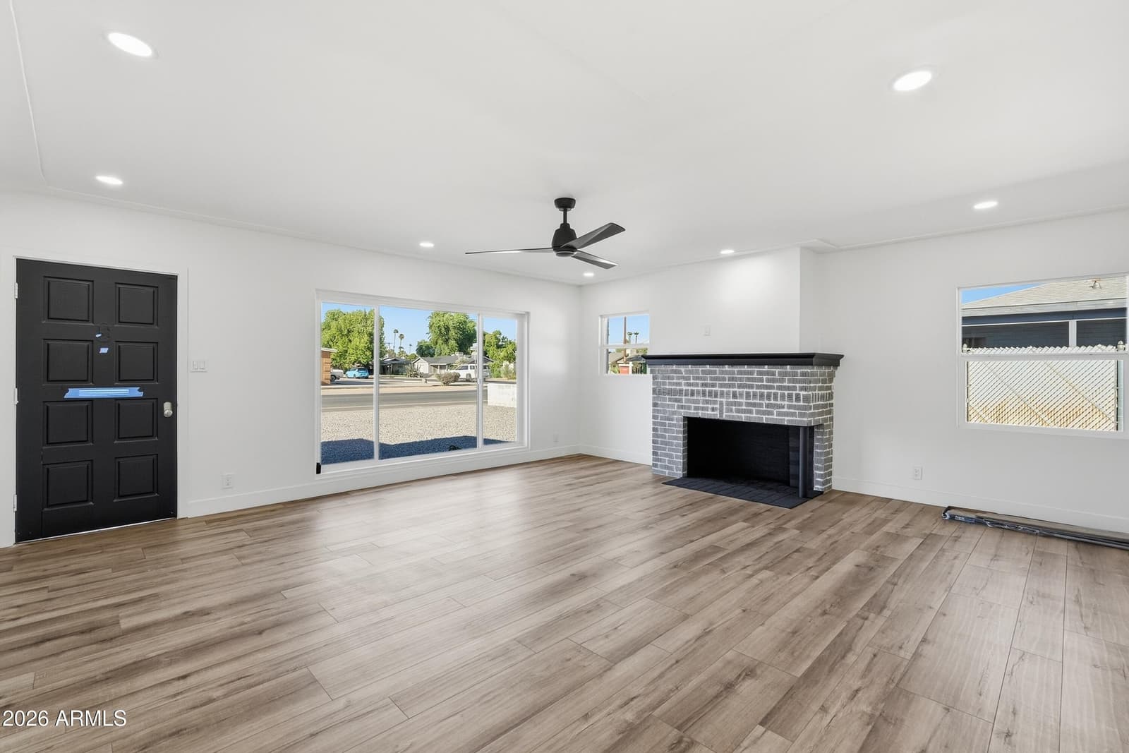 1829 W Campbell Avenue, Phoenix, AZ 85015 — photo 6 of 31