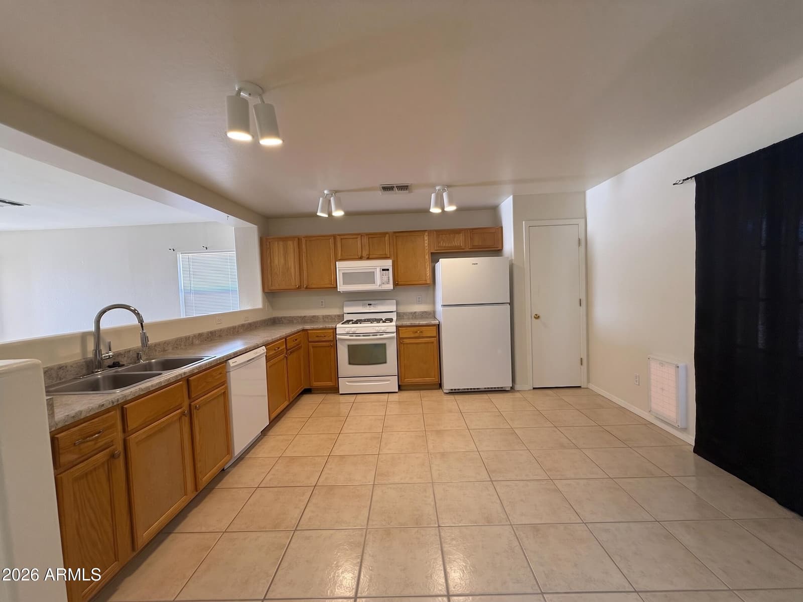 12706 W Scotts Drive, El Mirage, AZ 85335 — photo 7 of 21