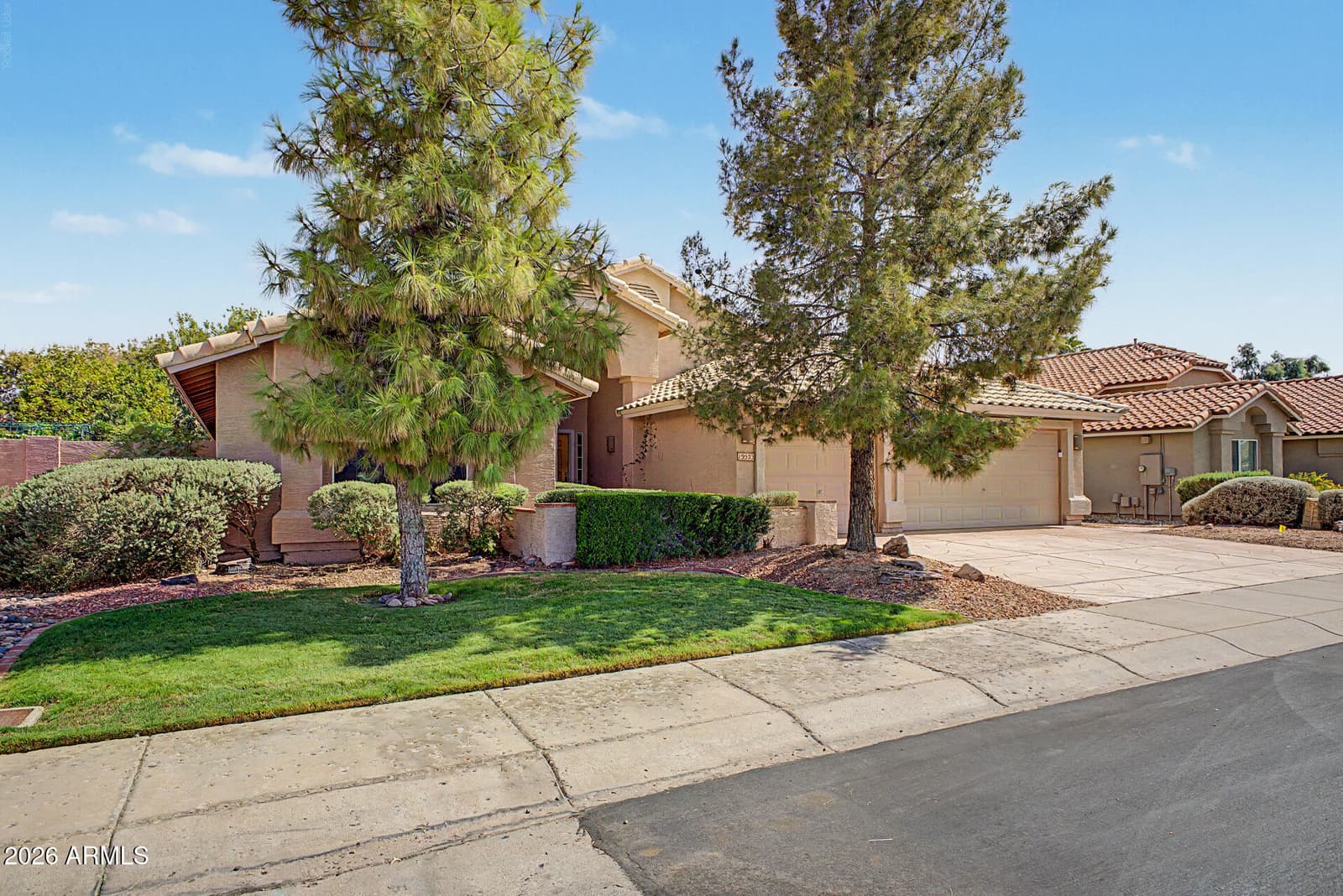 19523 N 78th Lane, Glendale, AZ 85308 — photo 3 of 45