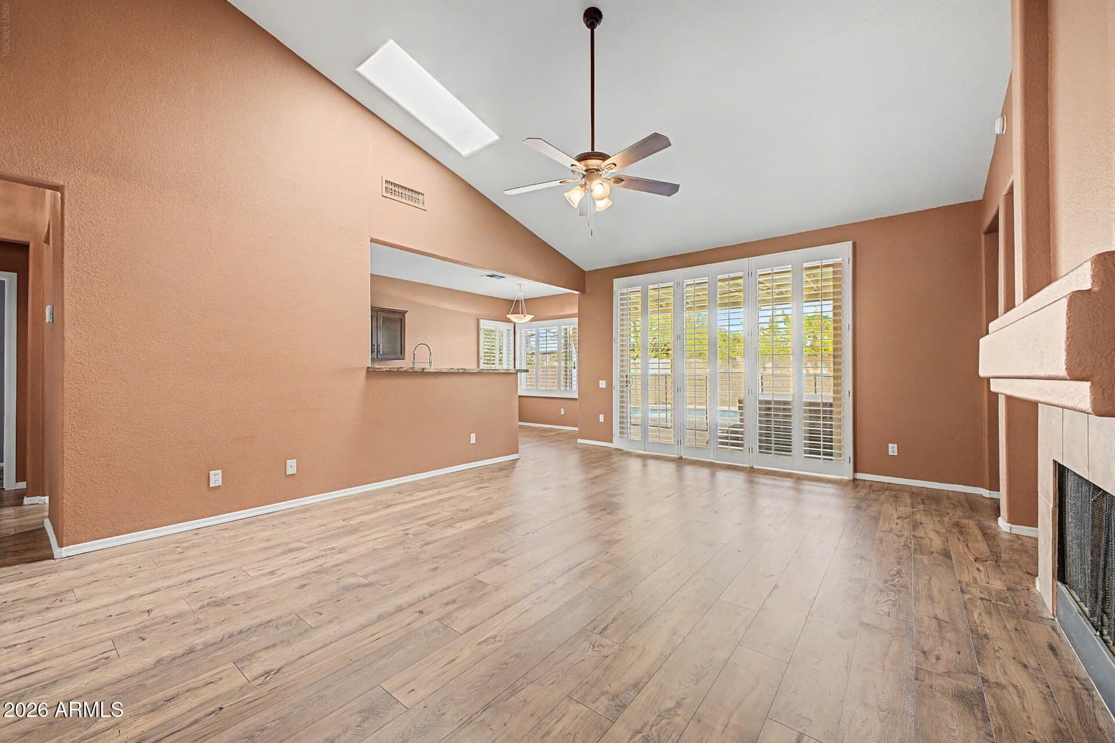 3334 E Utopia Road, Phoenix, AZ 85050 — photo 15 of 39