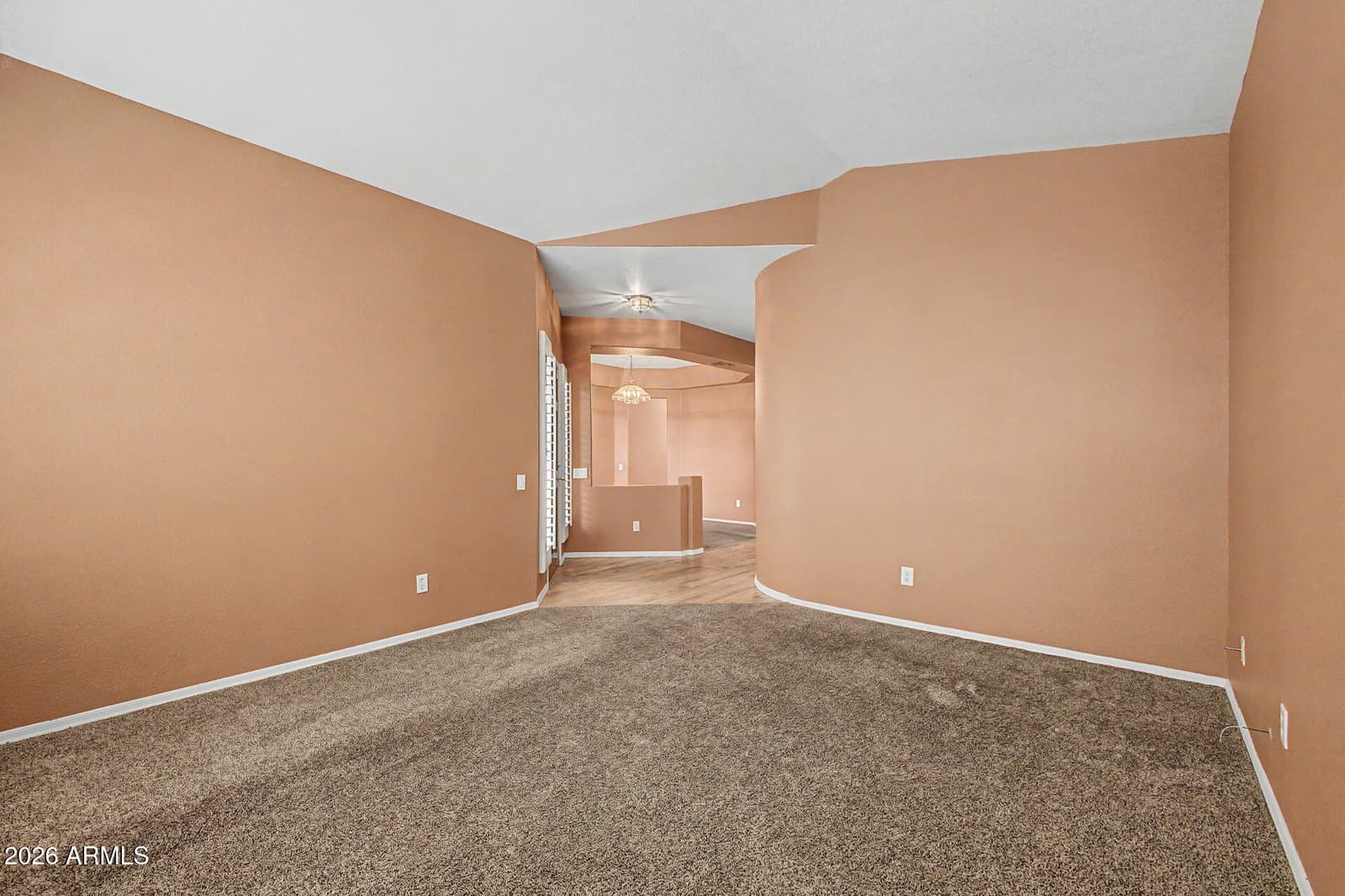 3334 E Utopia Road, Phoenix, AZ 85050 — photo 5 of 39