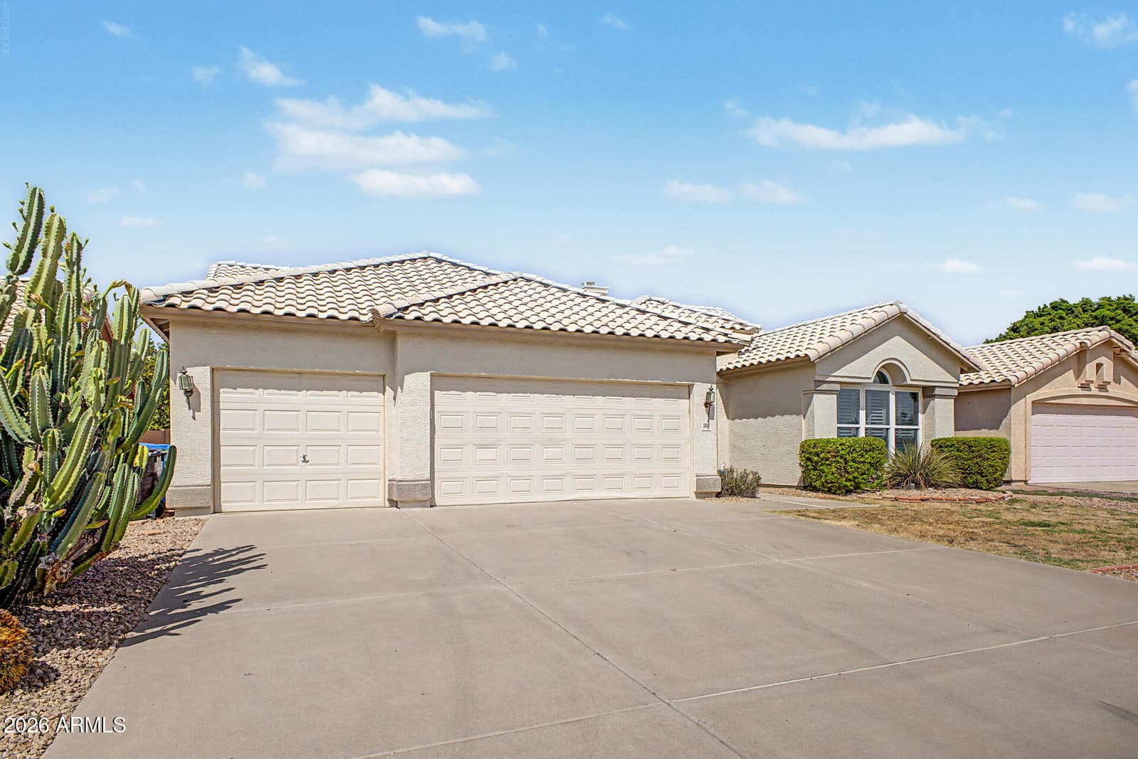 3334 E Utopia Road, Phoenix, AZ 85050 — photo 3 of 39