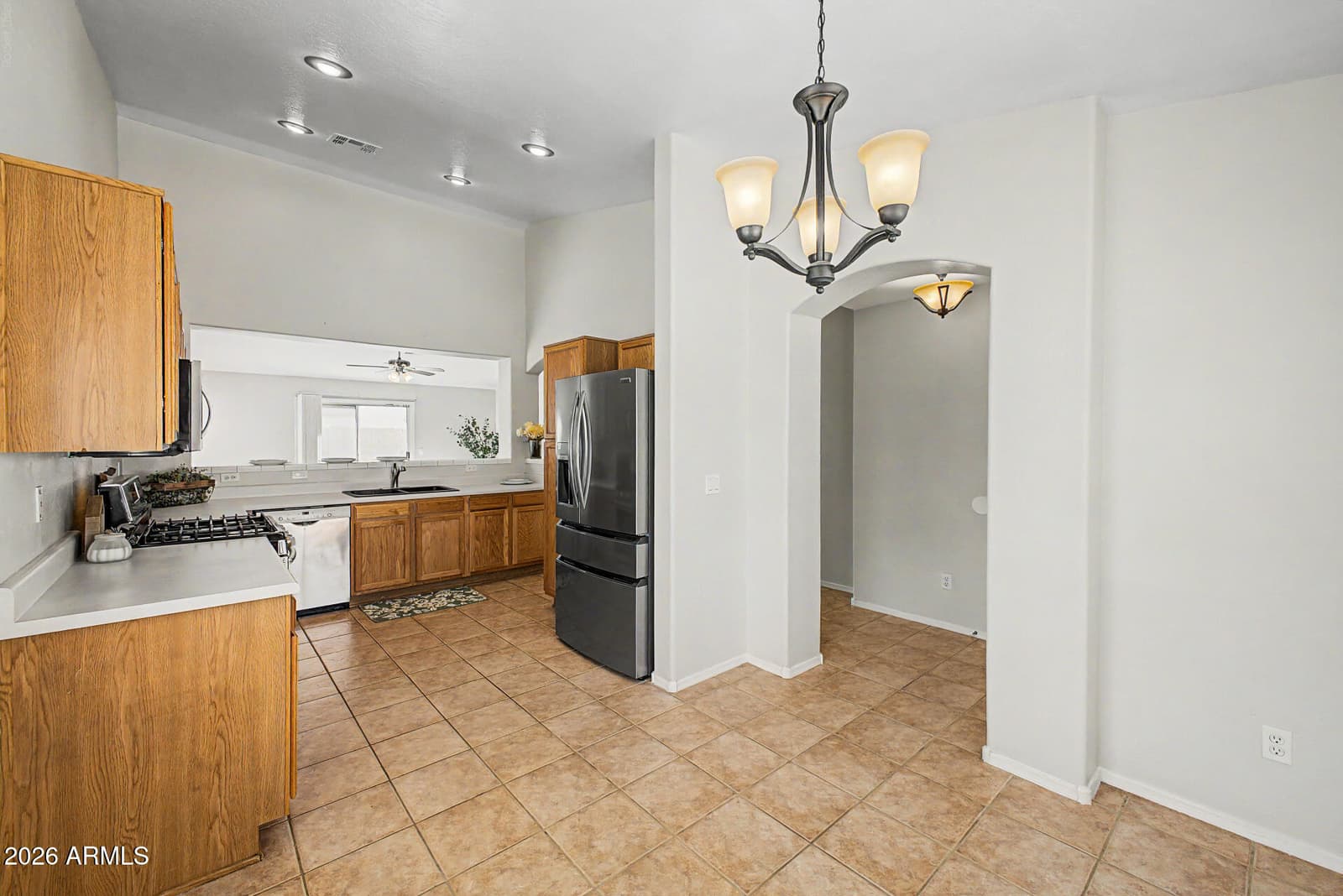 6233 W Encinas Lane, Phoenix, AZ 85043 — photo 9 of 15