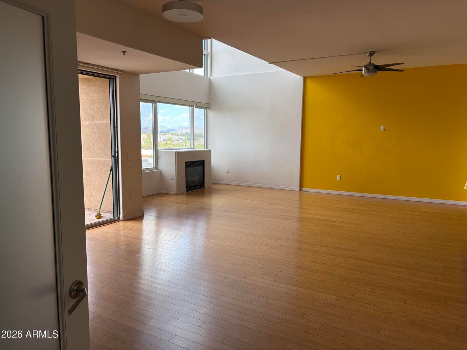 17 W Vernon Avenue 612, Phoenix, AZ 85003 — photo 7 of 25