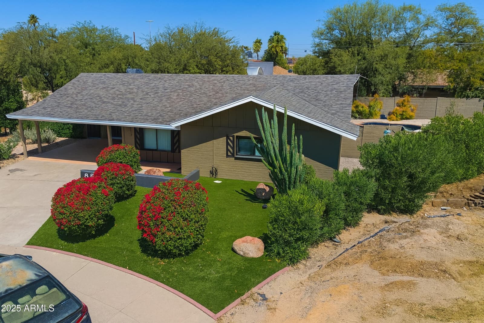8526 E Whitton Avenue, Scottsdale, AZ 85251 — photo 4 of 69