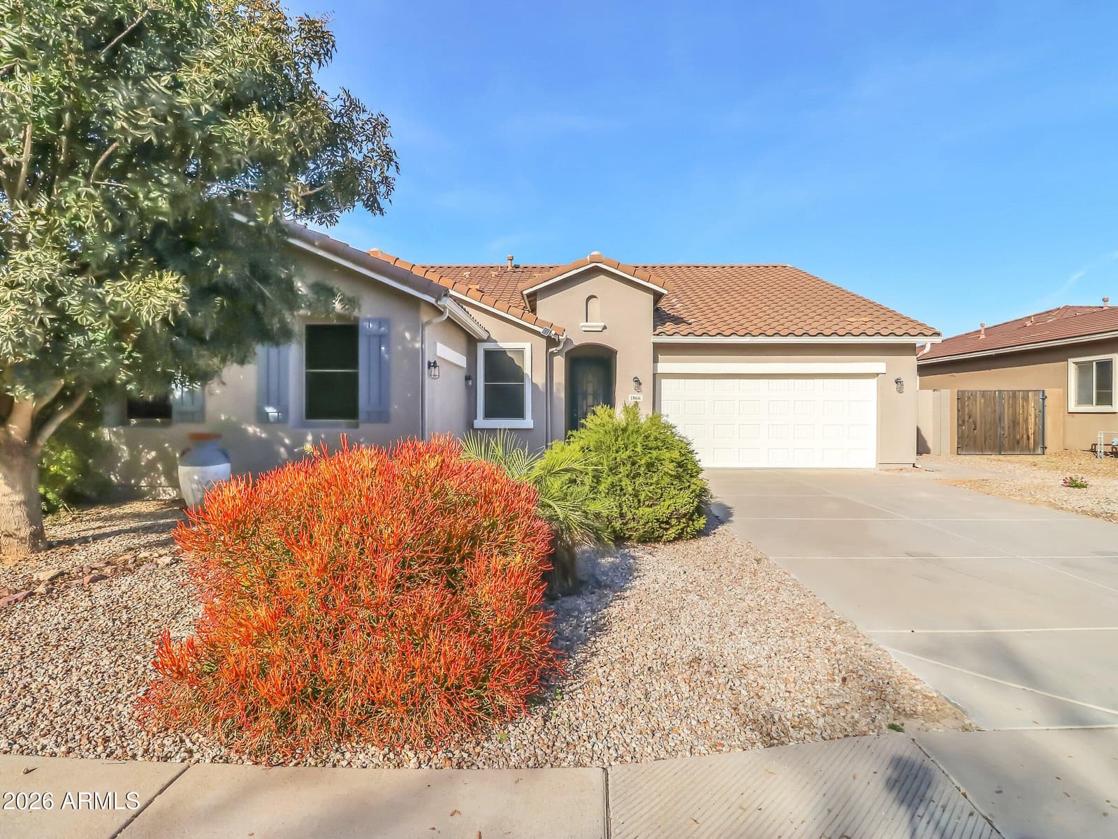 1866 E Ravenswood Drive, Gilbert, AZ 85298 — photo 4 of 38