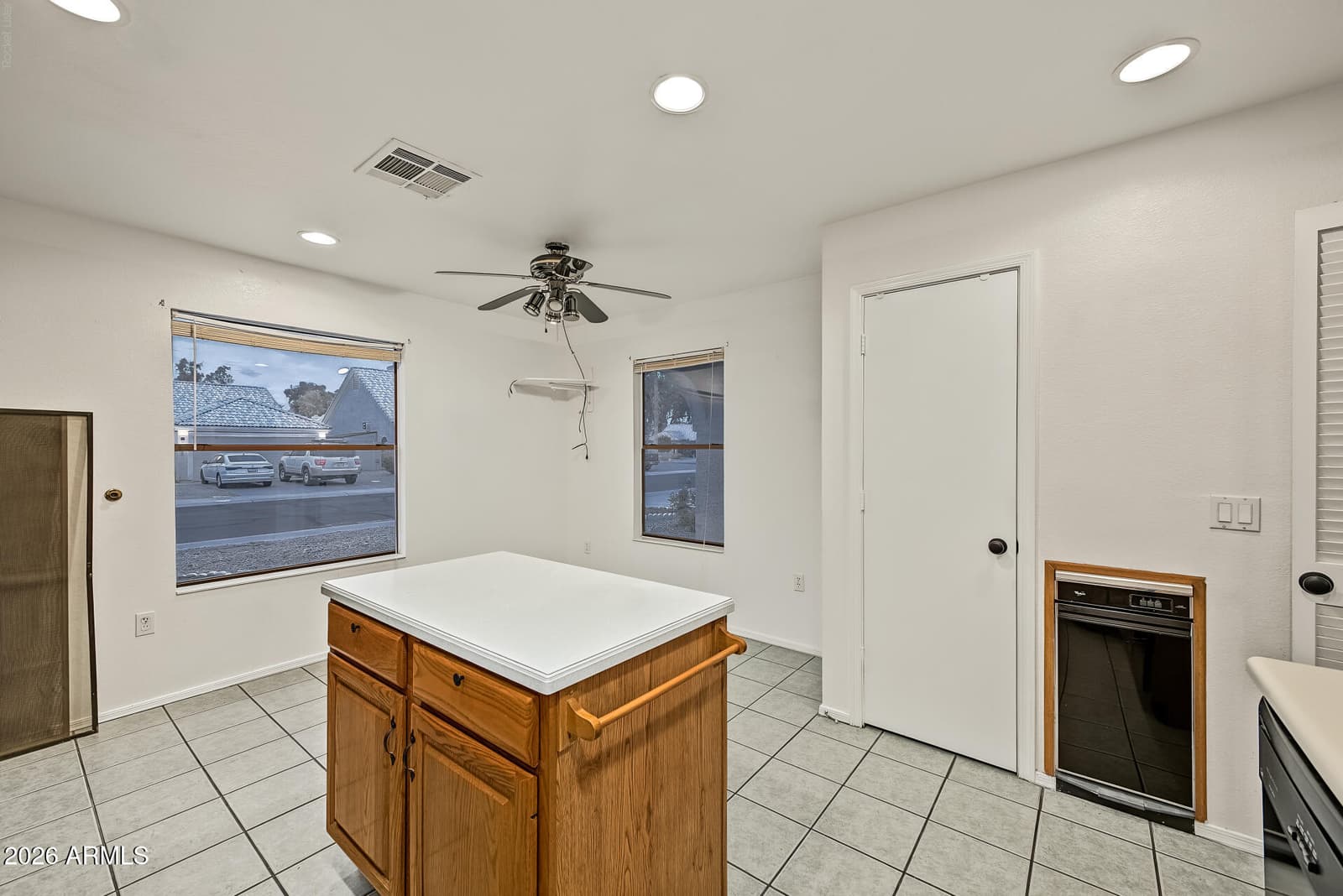 1319 E Mineral Road, Gilbert, AZ 85234 — photo 14 of 37