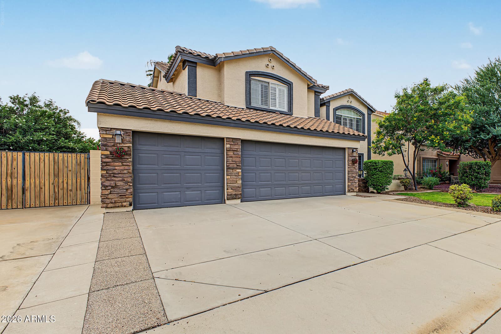1021 E Rosebud Drive, San Tan Valley, AZ 85143 — photo 2 of 42