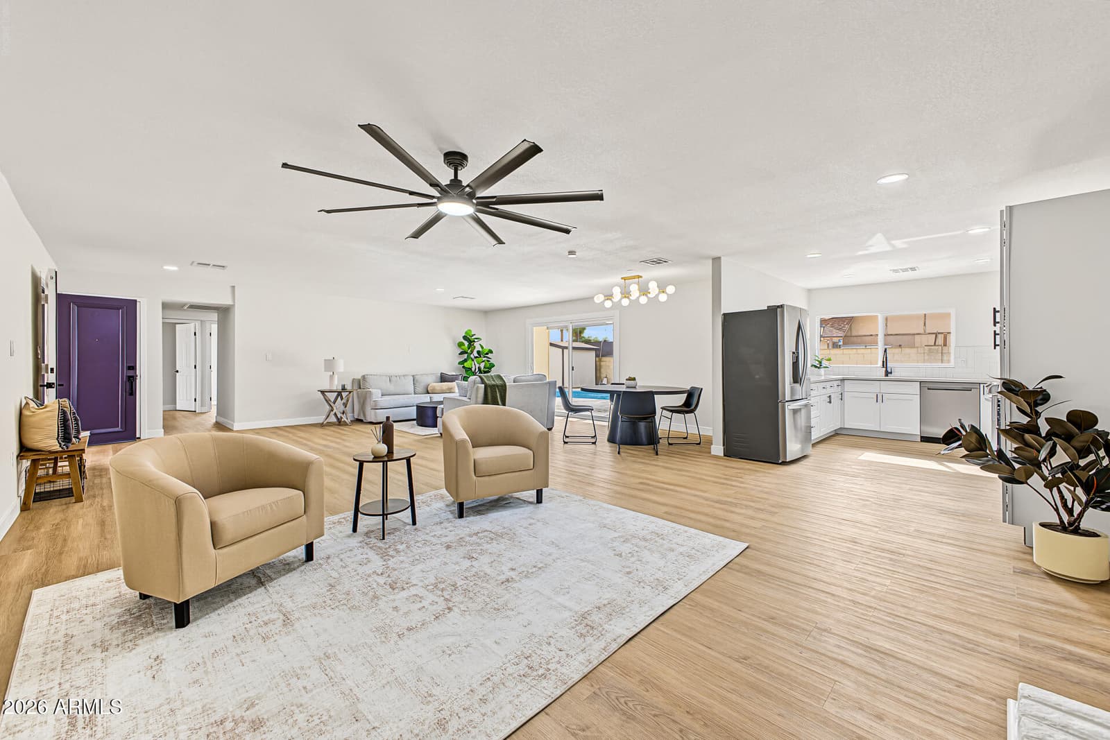 14216 N 39th Drive, Phoenix, AZ 85053 — photo 4 of 37