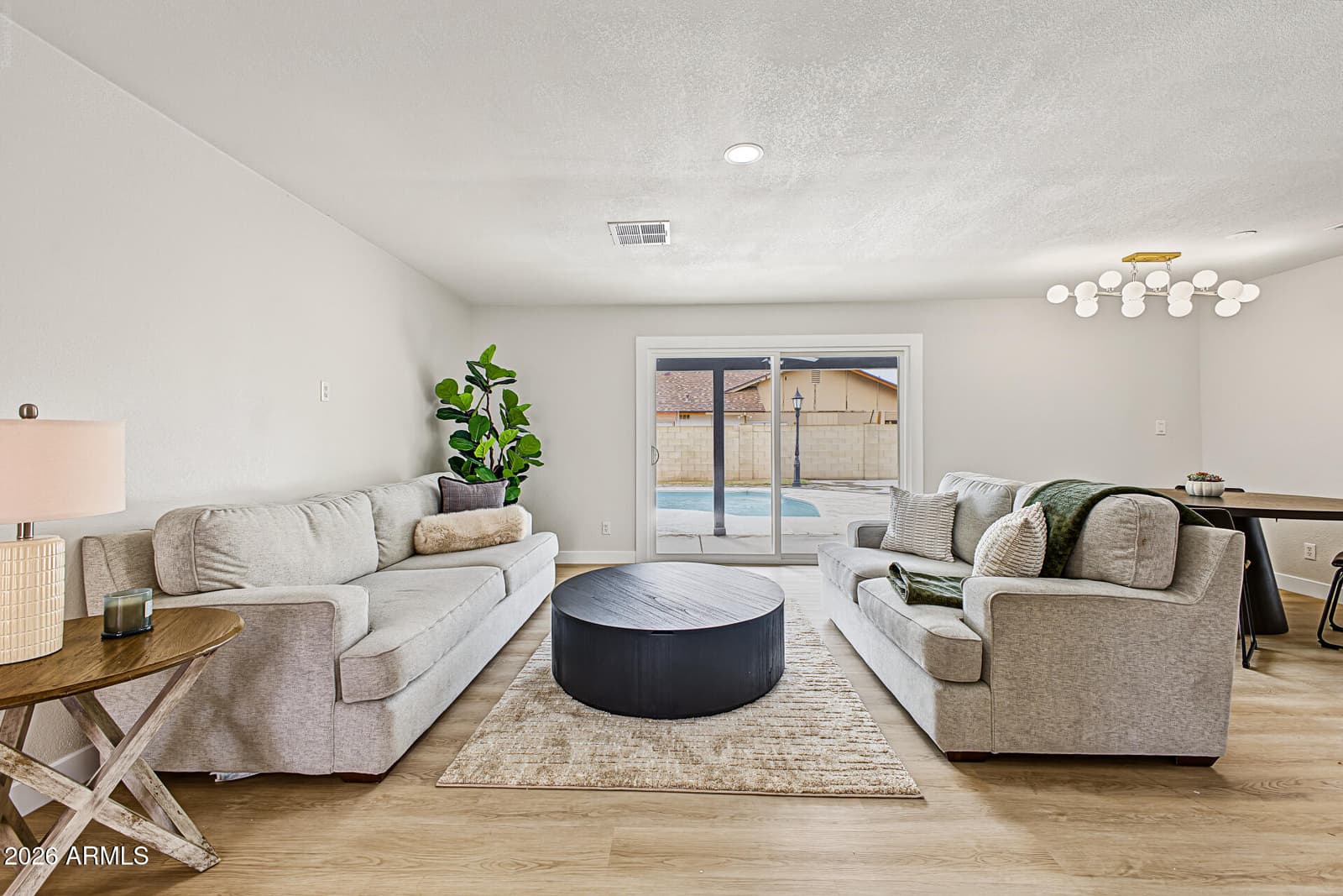 14216 N 39th Drive, Phoenix, AZ 85053 — photo 6 of 37
