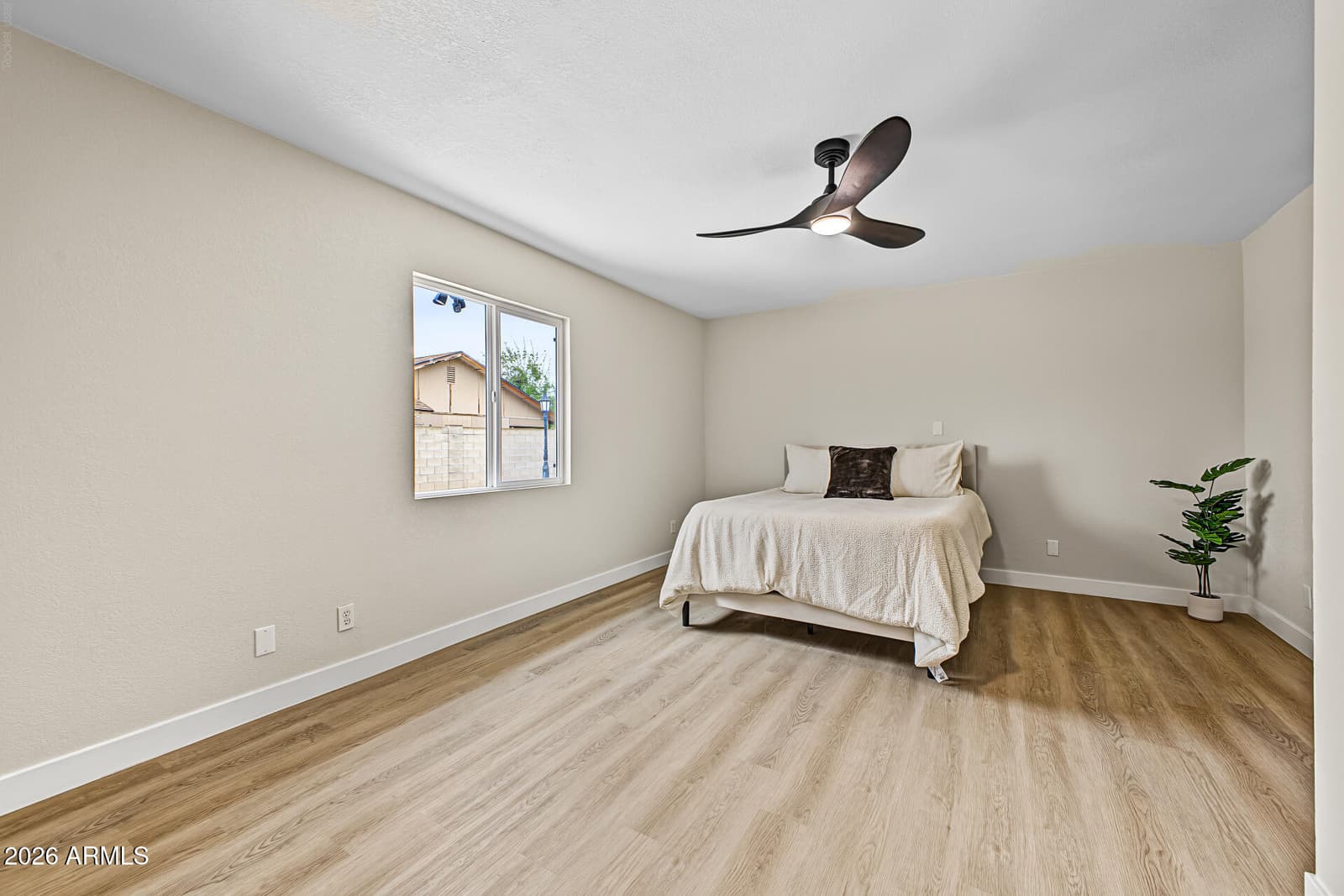 14216 N 39th Drive, Phoenix, AZ 85053 — photo 19 of 37