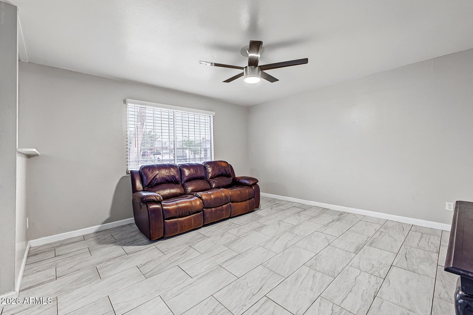 5343 W Lewis Avenue, Phoenix, AZ 85035 — photo 4 of 29