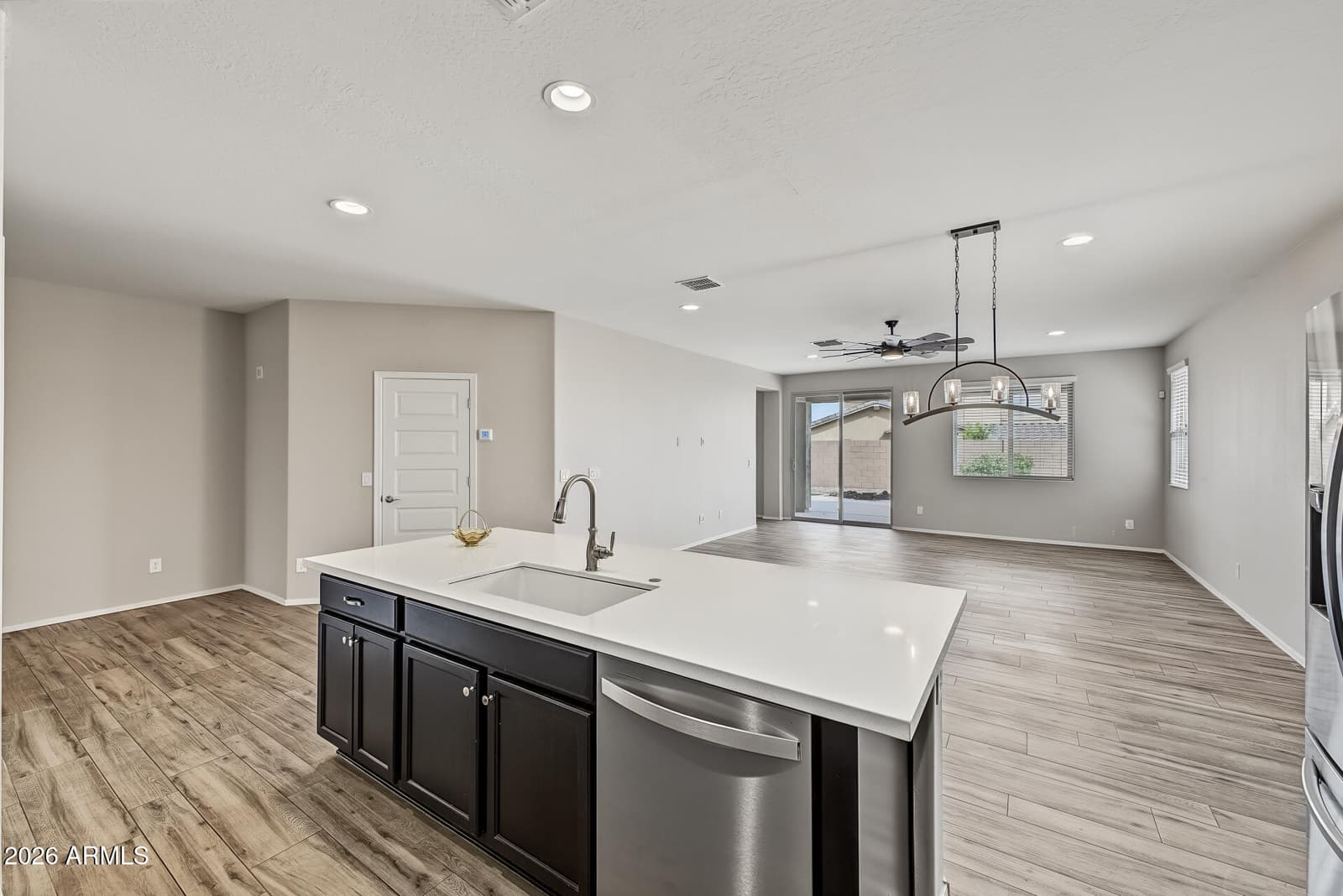 2722 E Cherry Hill Drive, Gilbert, AZ 85298 — photo 8 of 25