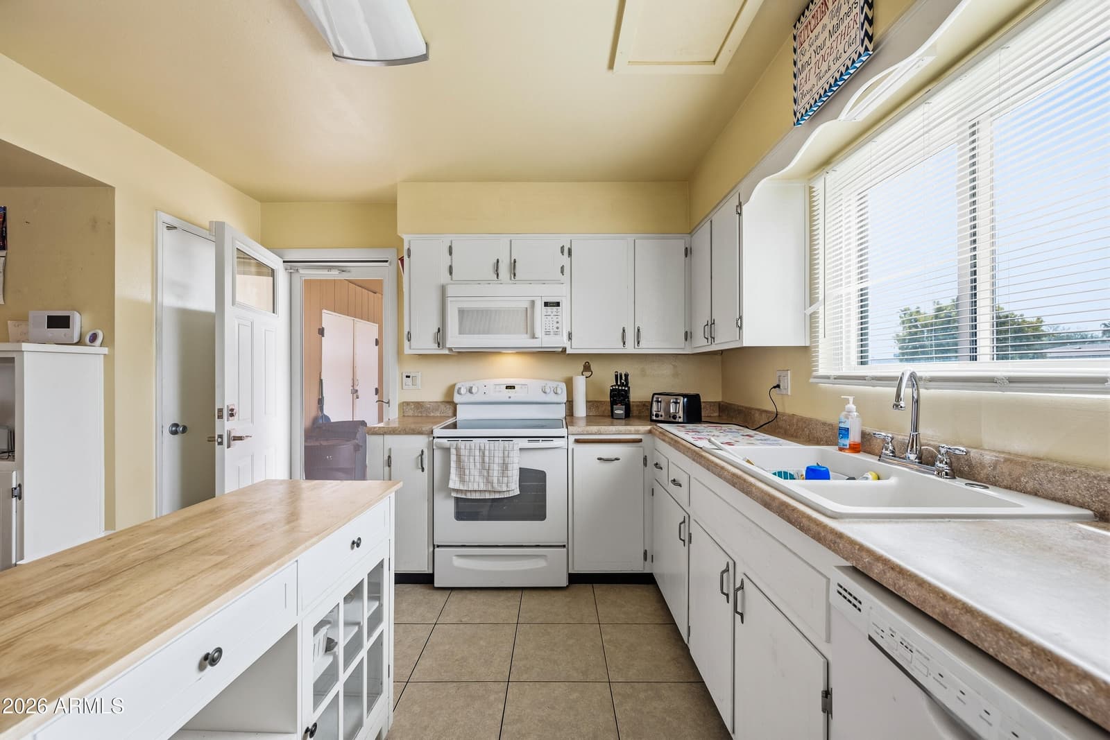 10306 W Audrey Drive, Sun City, AZ 85351 — photo 7 of 28