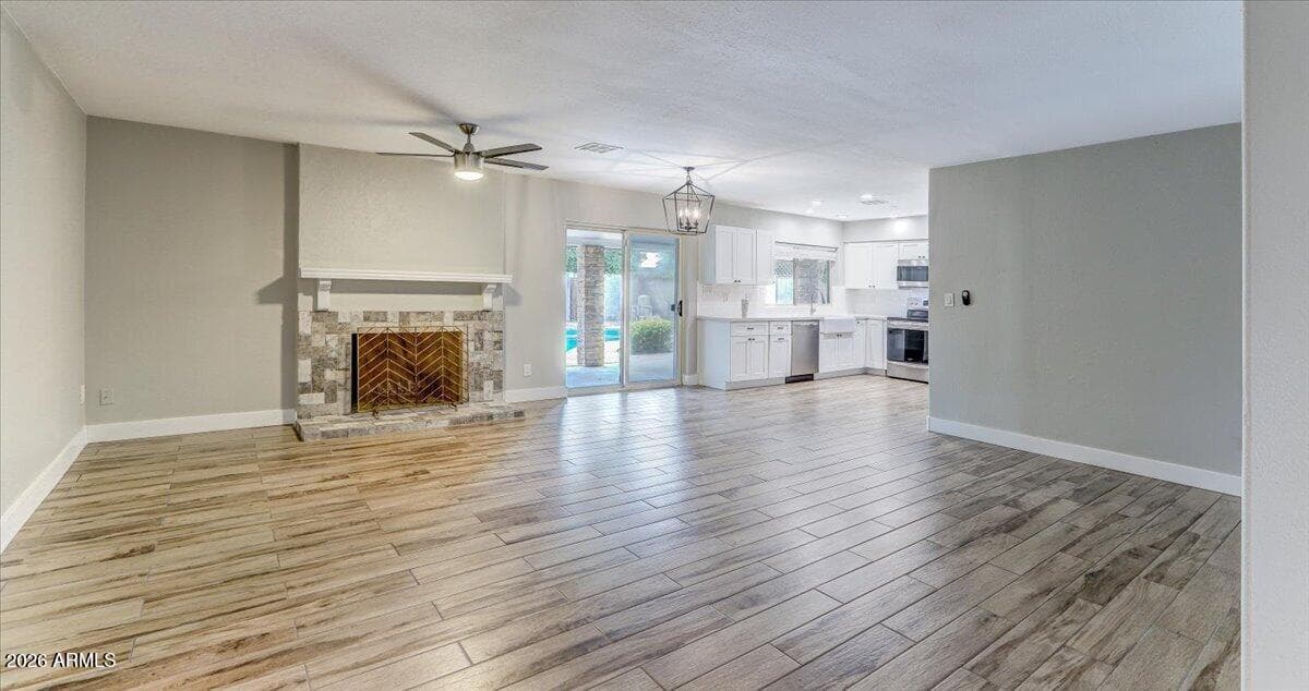 8637 E Camelback Road, Scottsdale, AZ 85251 — photo 11 of 44