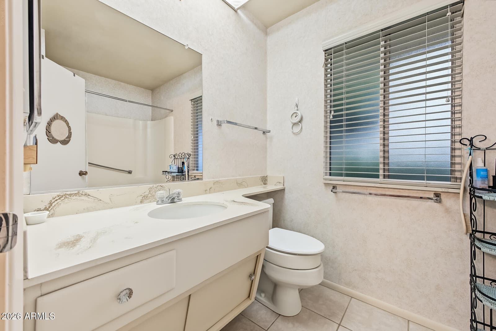 10208 W Kingswood Circle, Sun City, AZ 85351 — photo 12 of 41
