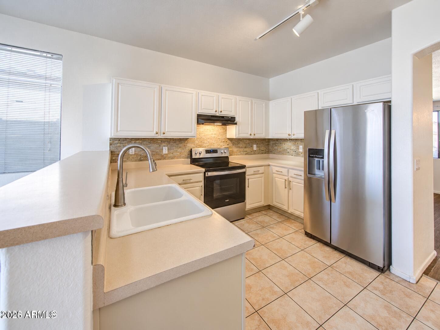 11554 W Bermuda Drive, Avondale, AZ 85392 — photo 10 of 44