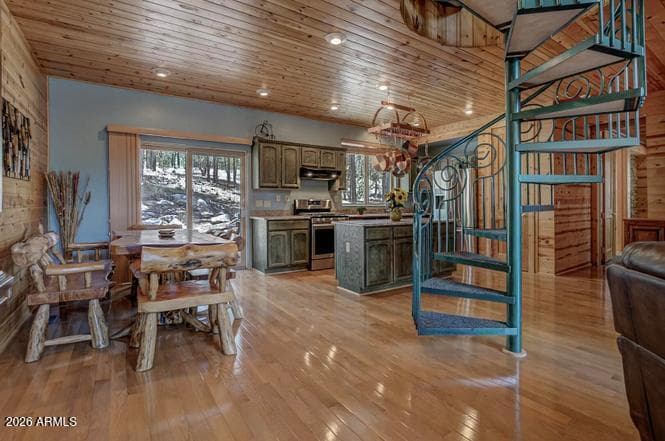 2833 W Red Hawk Circle, Happy Jack, AZ 86024 — photo 9 of 42