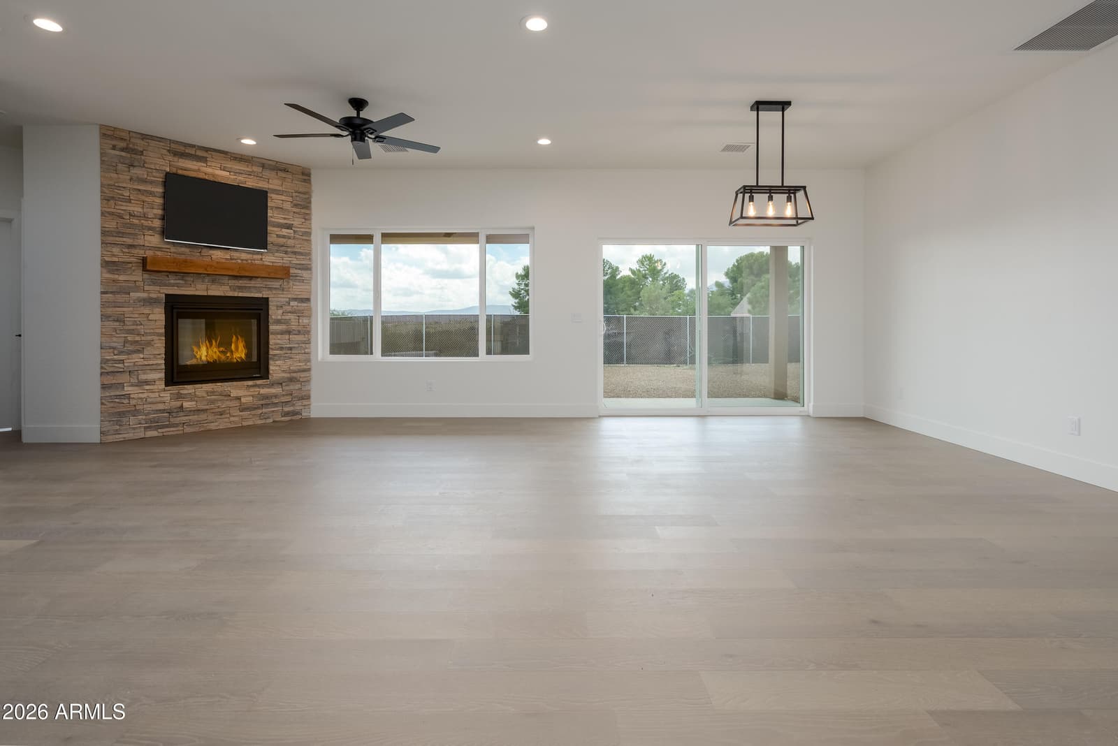 669 E Alvarado Lane, Cottonwood, AZ 86326 — photo 10 of 48