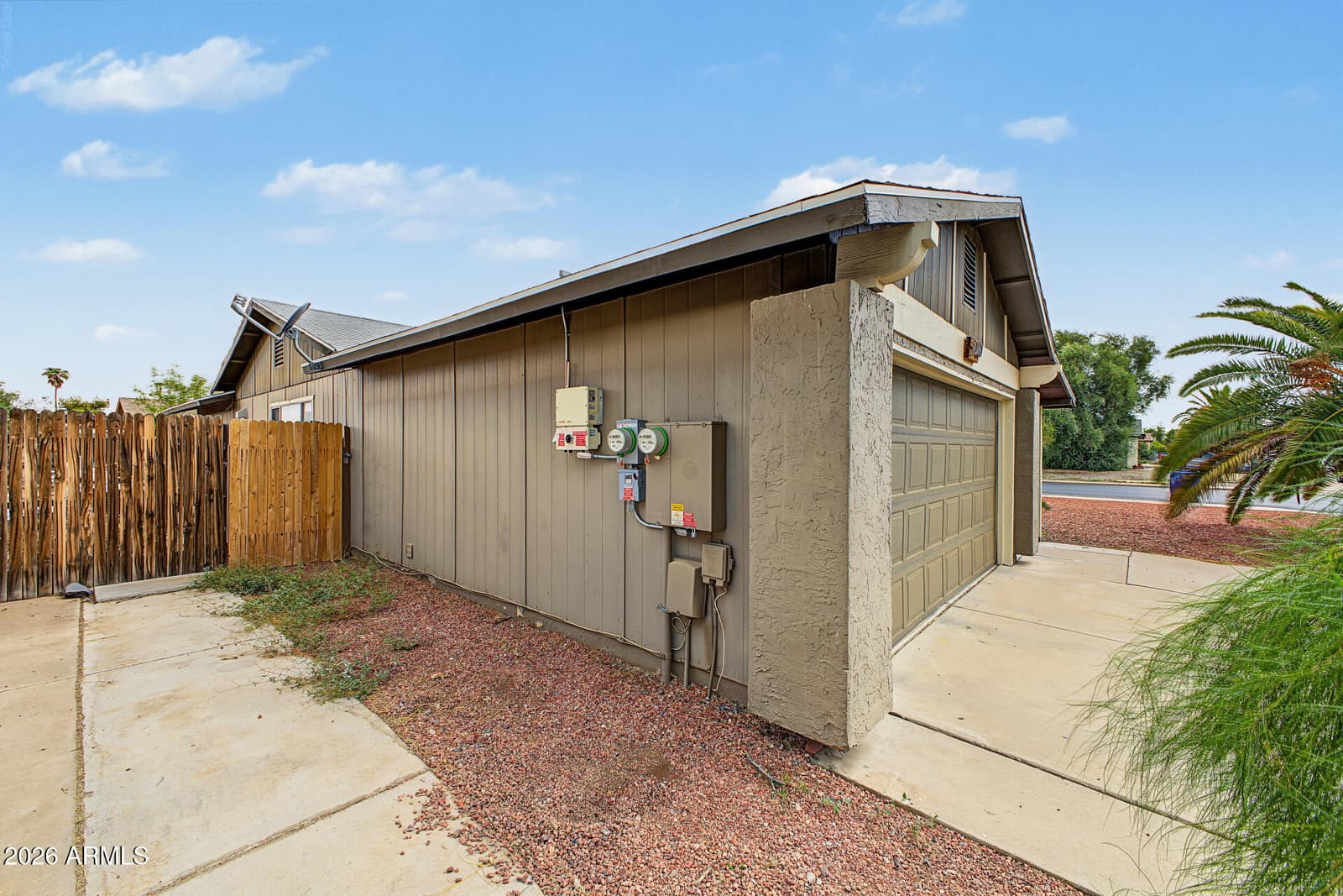 1040 S Vineyard, Mesa, AZ 85210 — photo 4 of 35