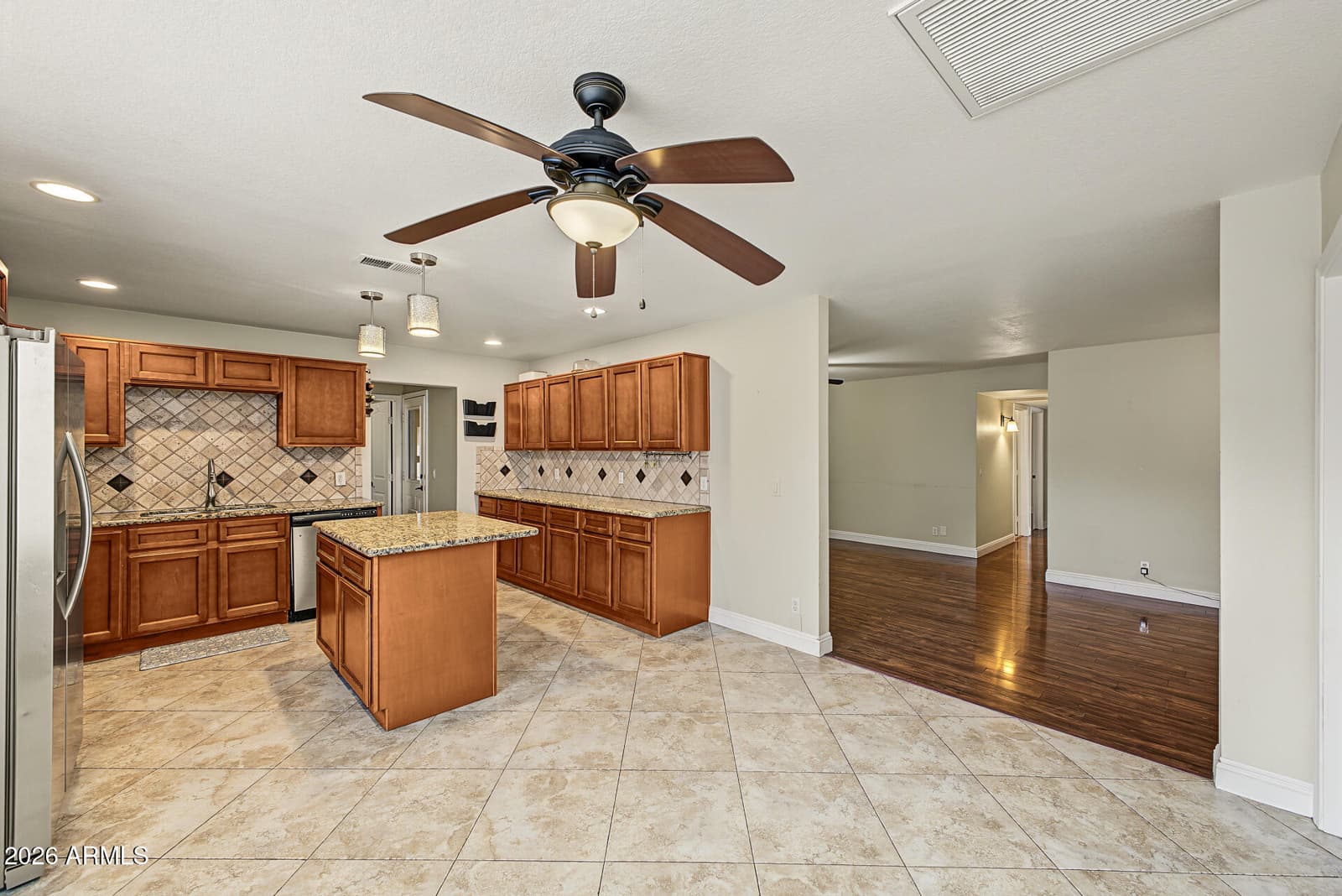 1040 S Vineyard, Mesa, AZ 85210 — photo 11 of 35