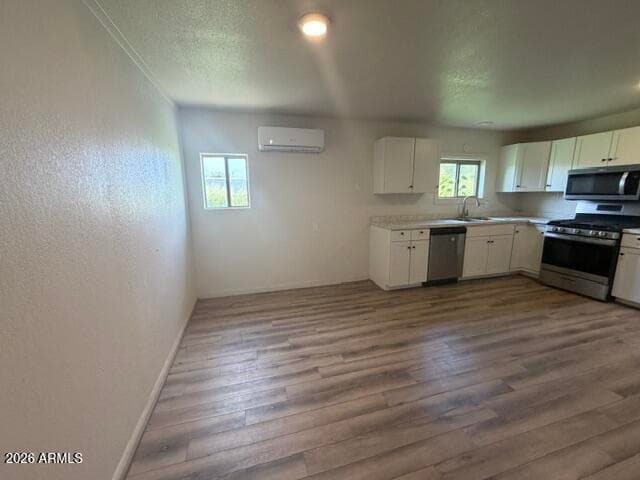 403 E Navajo Street, Huachuca City, AZ 85616 — photo 4 of 17