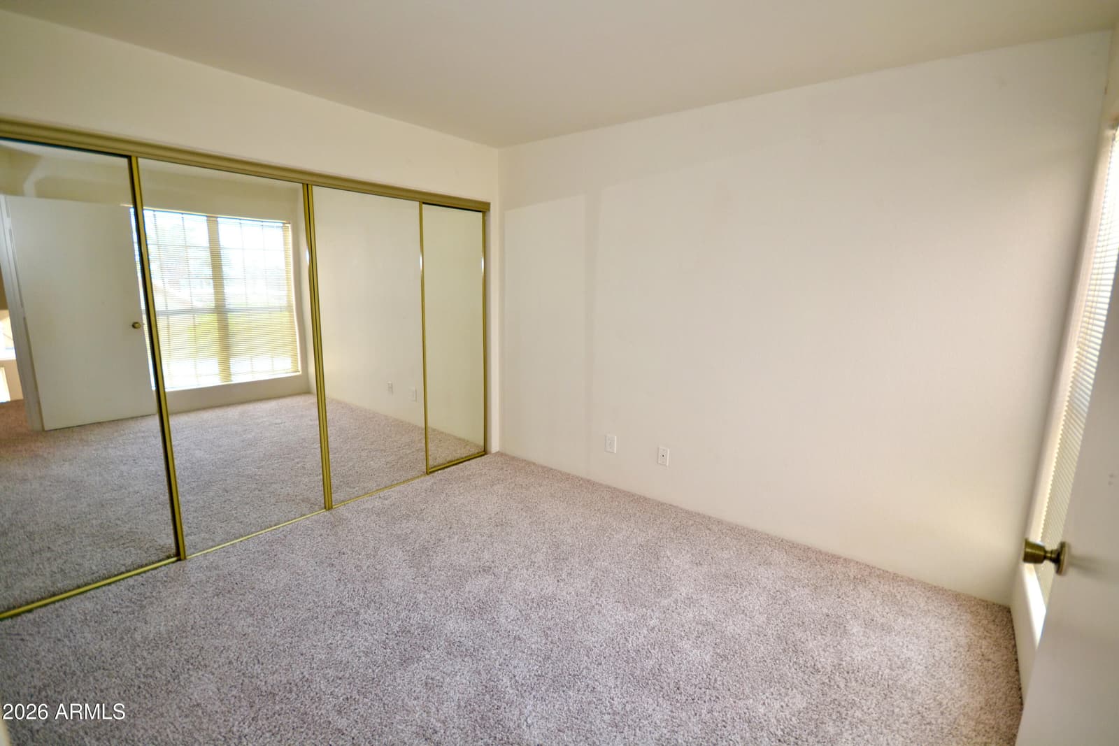 1333 E Morten Avenue 210, Phoenix, AZ 85020 — photo 9 of 24