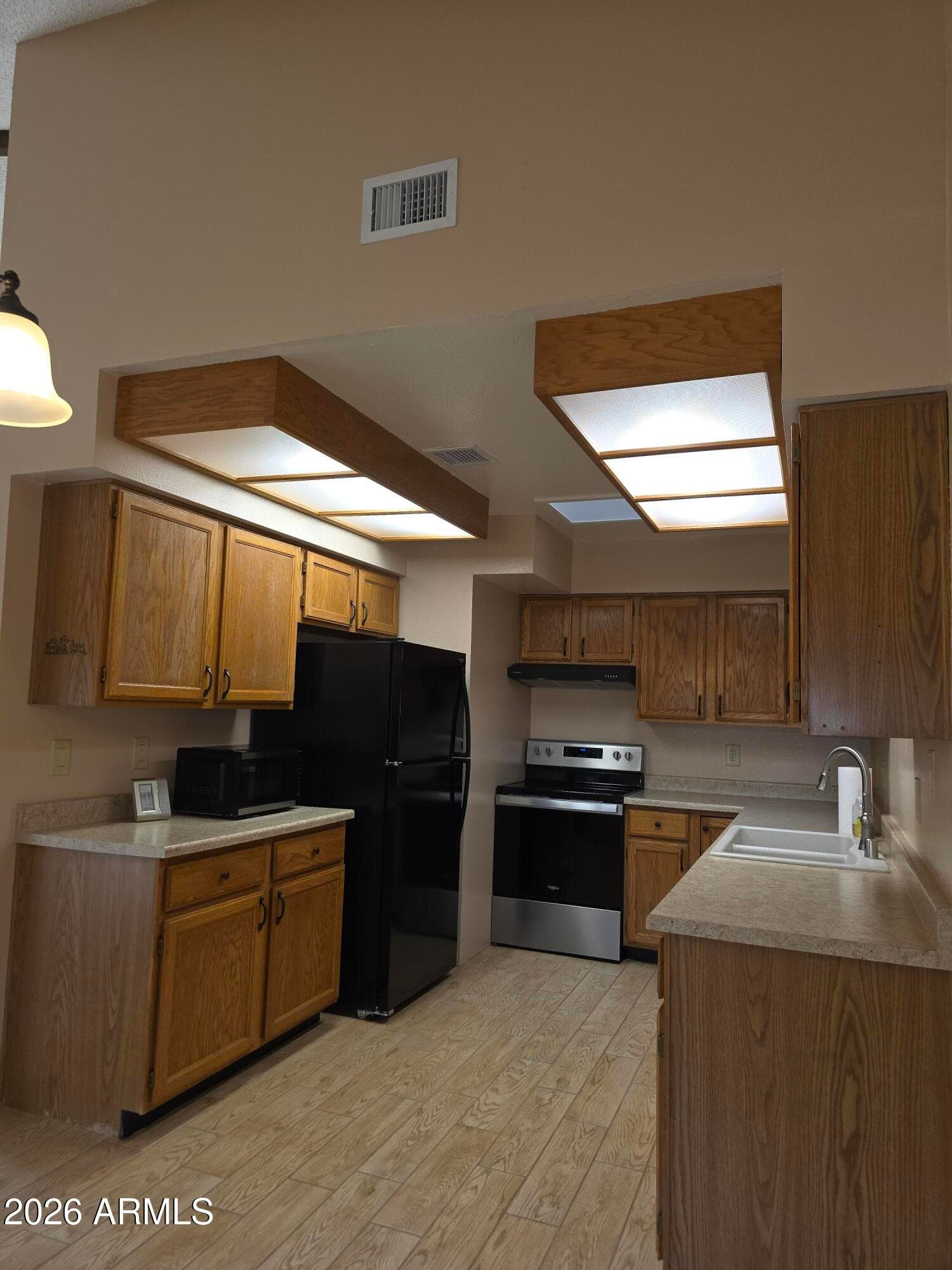 1762 Corte Encantada H, Sierra Vista, AZ 85635 — photo 12 of 34