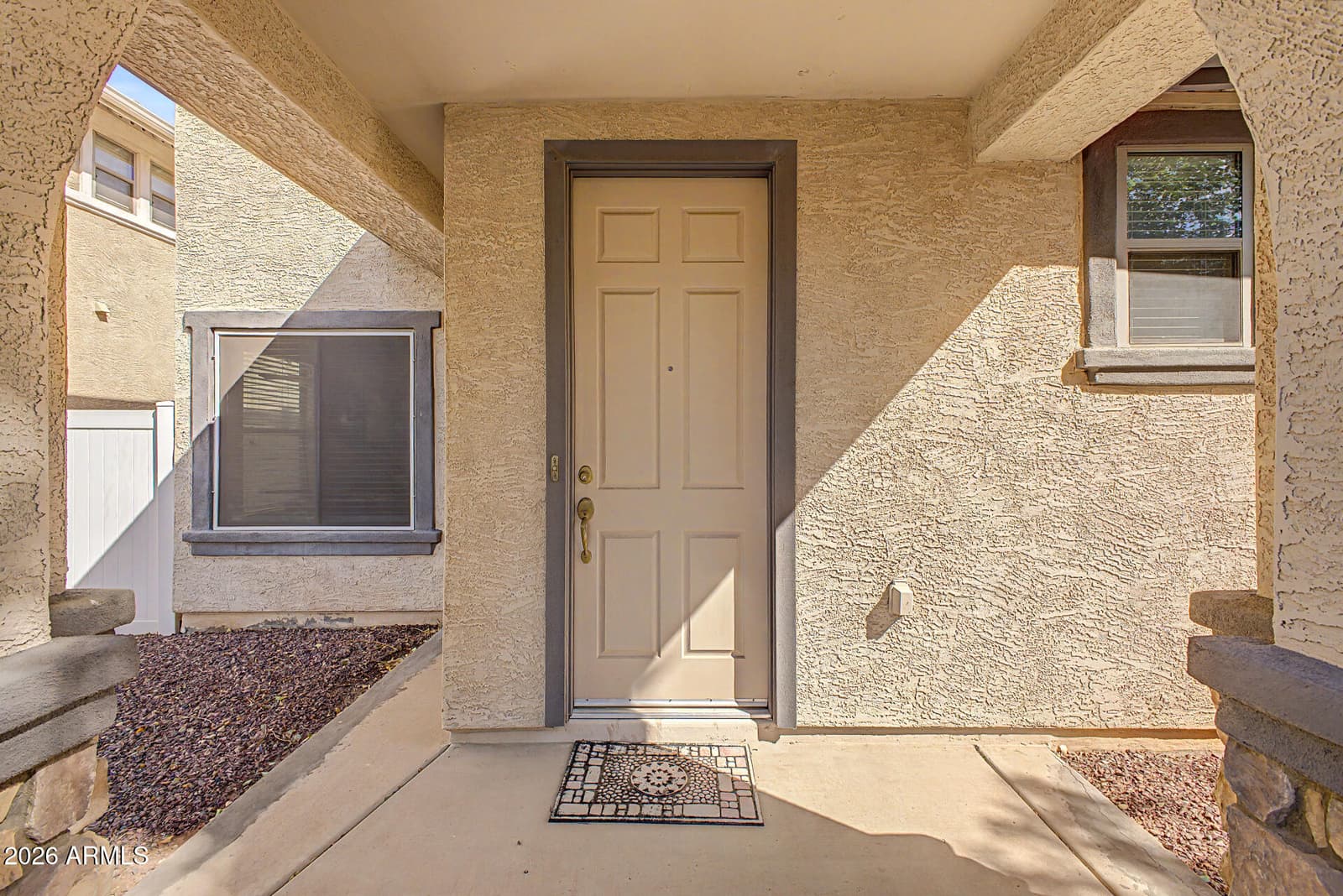 1385 S Joshua Tree Lane, Gilbert, AZ 85296 — photo 4 of 36