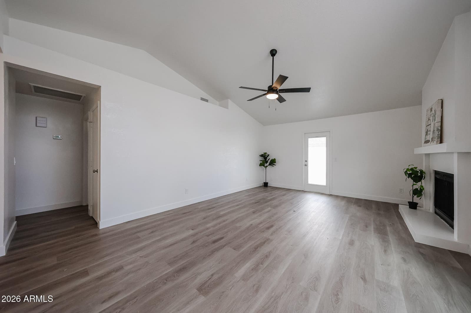 19606 N 43rd Drive, Glendale, AZ 85308 — photo 8 of 34