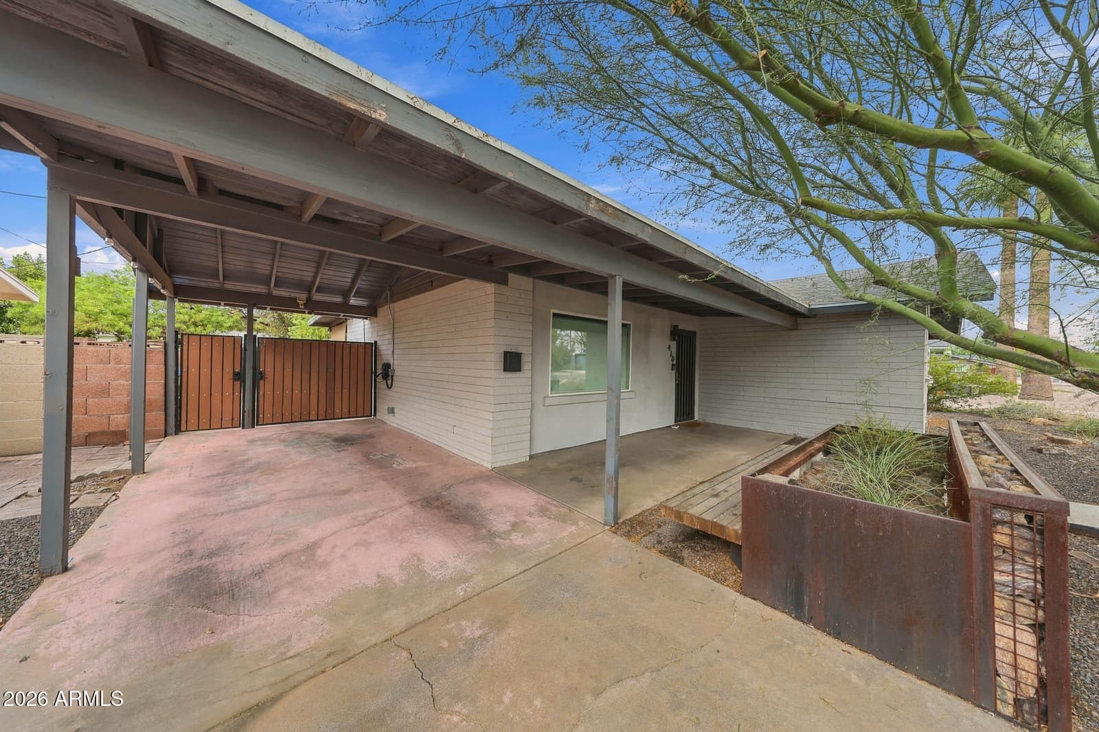 410 W Flower Street, Phoenix, AZ 85013 — photo 2 of 49