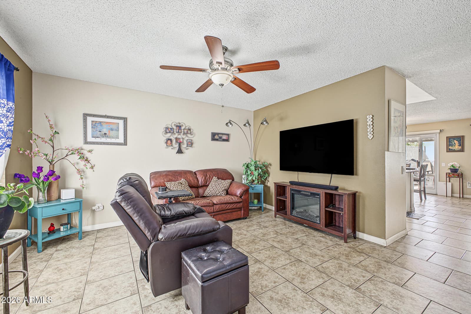 3214 W Mohawk Lane, Phoenix, AZ 85027 — photo 4 of 30