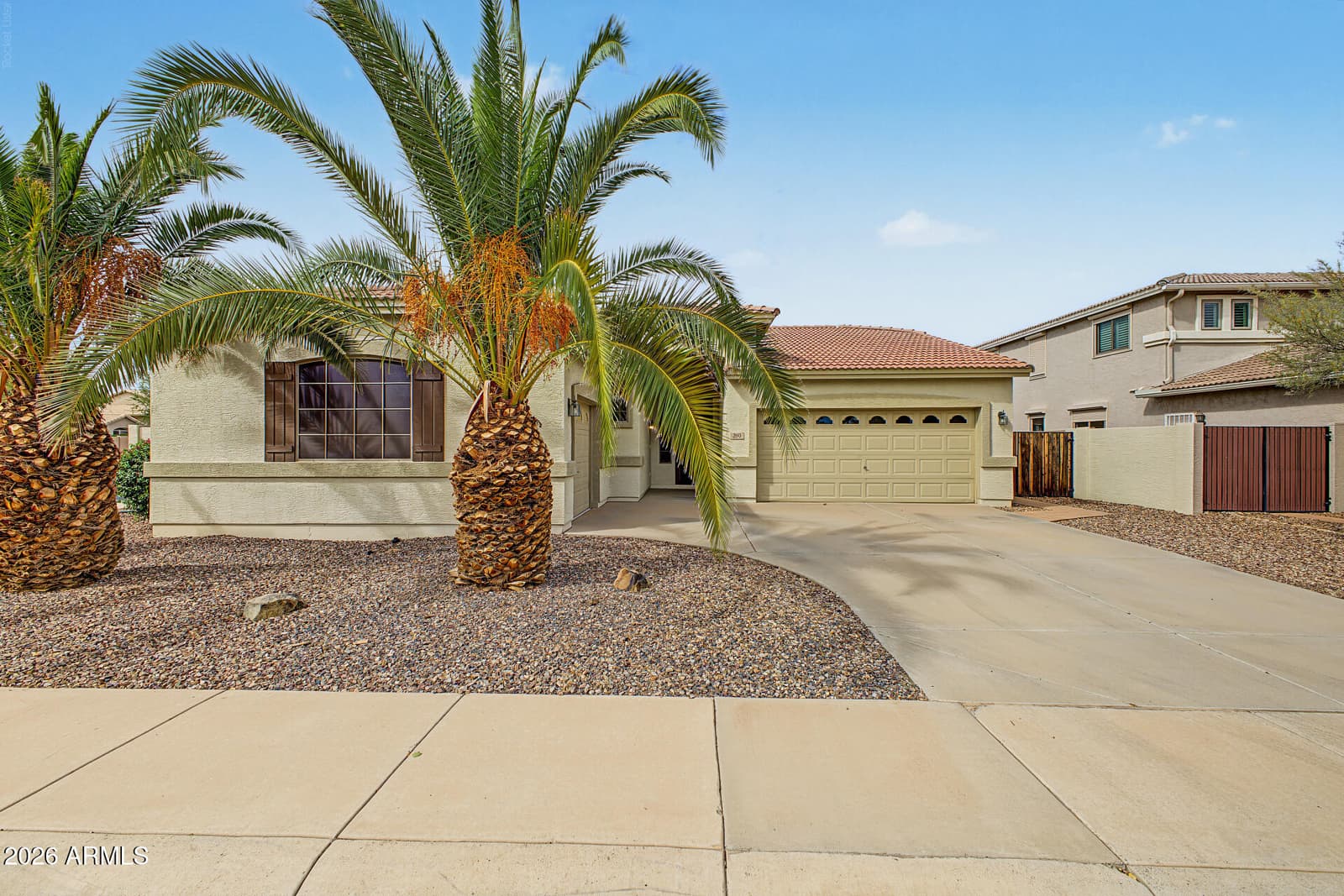 260 W Birchwood Place, Chandler, AZ 85248 — photo 2 of 32