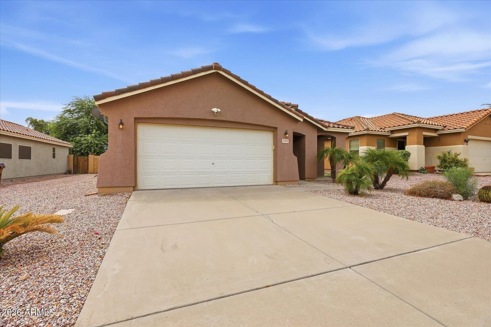 2891 W Silver Creek Lane, San Tan Valley, AZ 85144 — photo 3 of 33